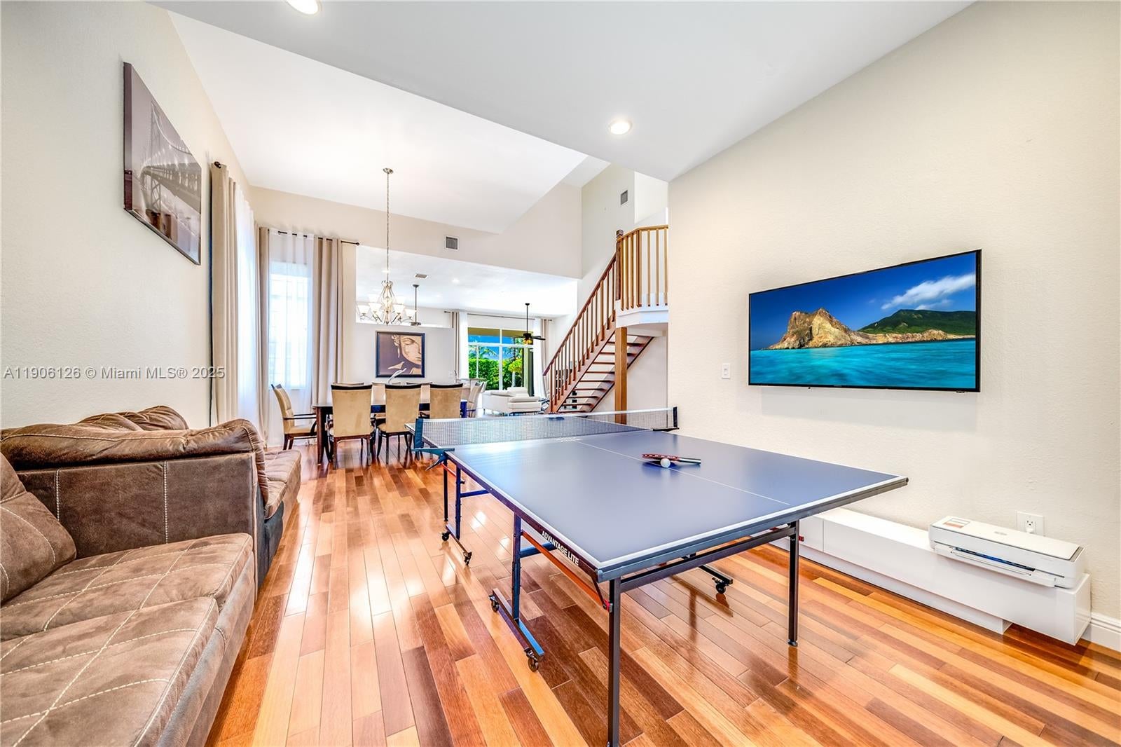 Hollywood, Florida, 33019, United States, 3 Bedrooms Bedrooms, ,3 BathroomsBathrooms,Residential,Active,1985592