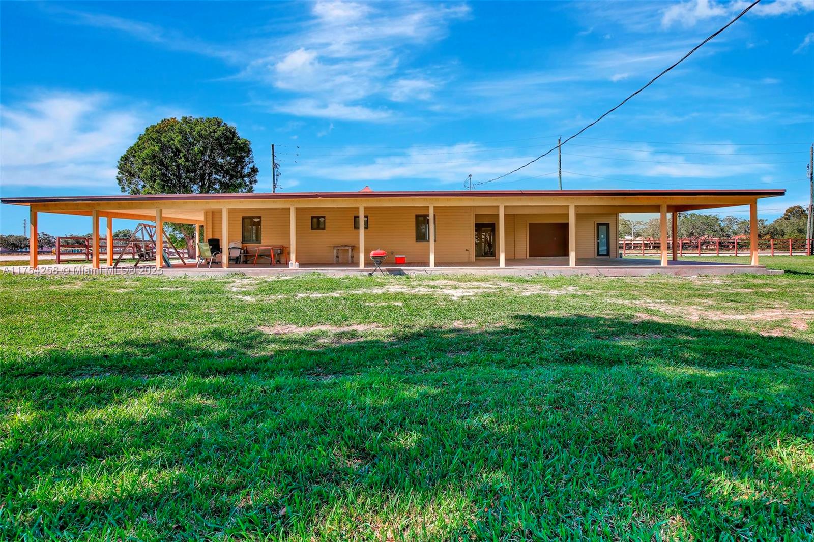 Miramar, Florida, 33027, United States, 5 Bedrooms Bedrooms, ,5 BathroomsBathrooms,Residential,Active,1718866