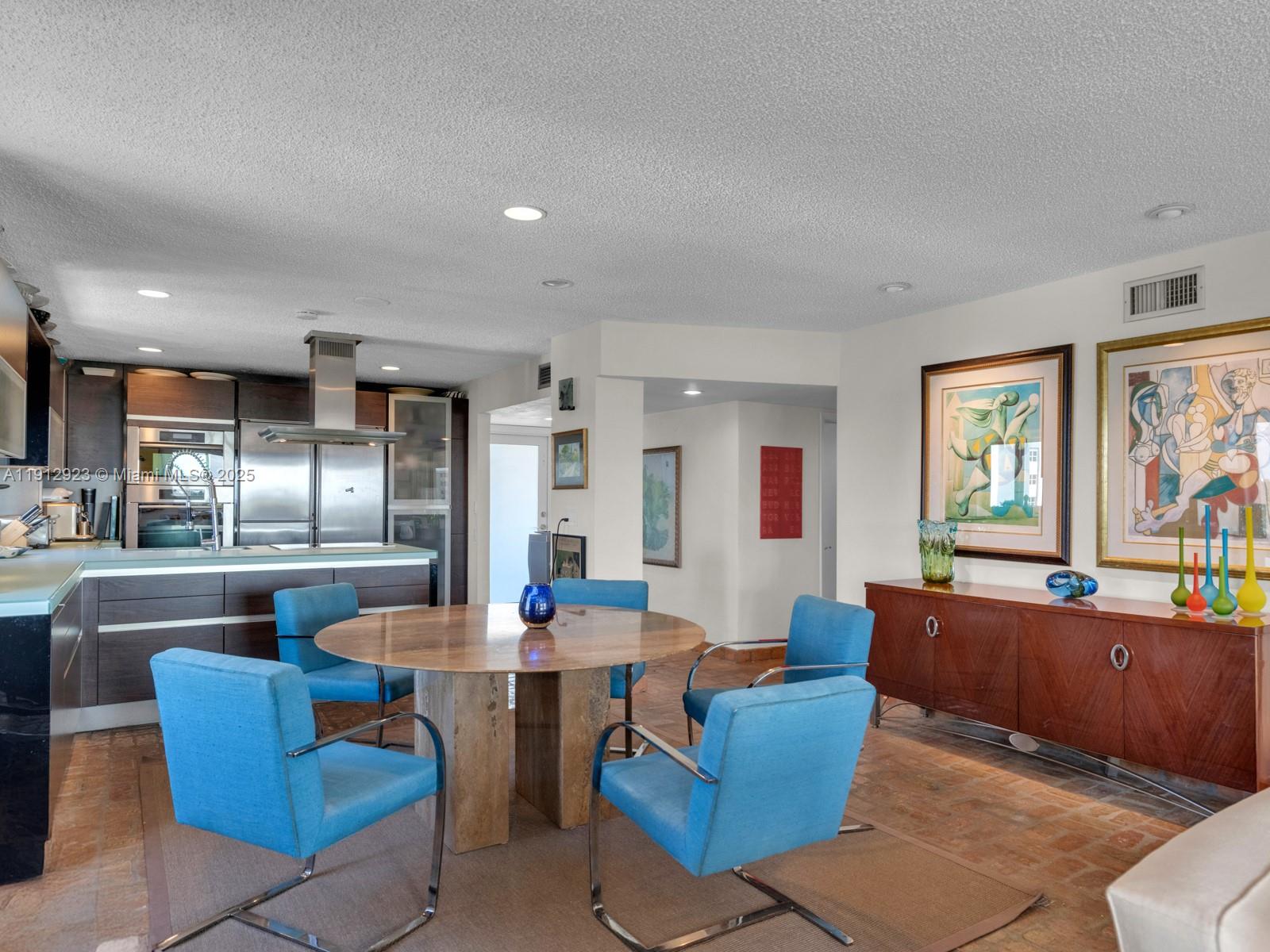 Hollywood, Florida, 33019, United States, 3 Bedrooms Bedrooms, ,3 BathroomsBathrooms,Residential,Active,1992553