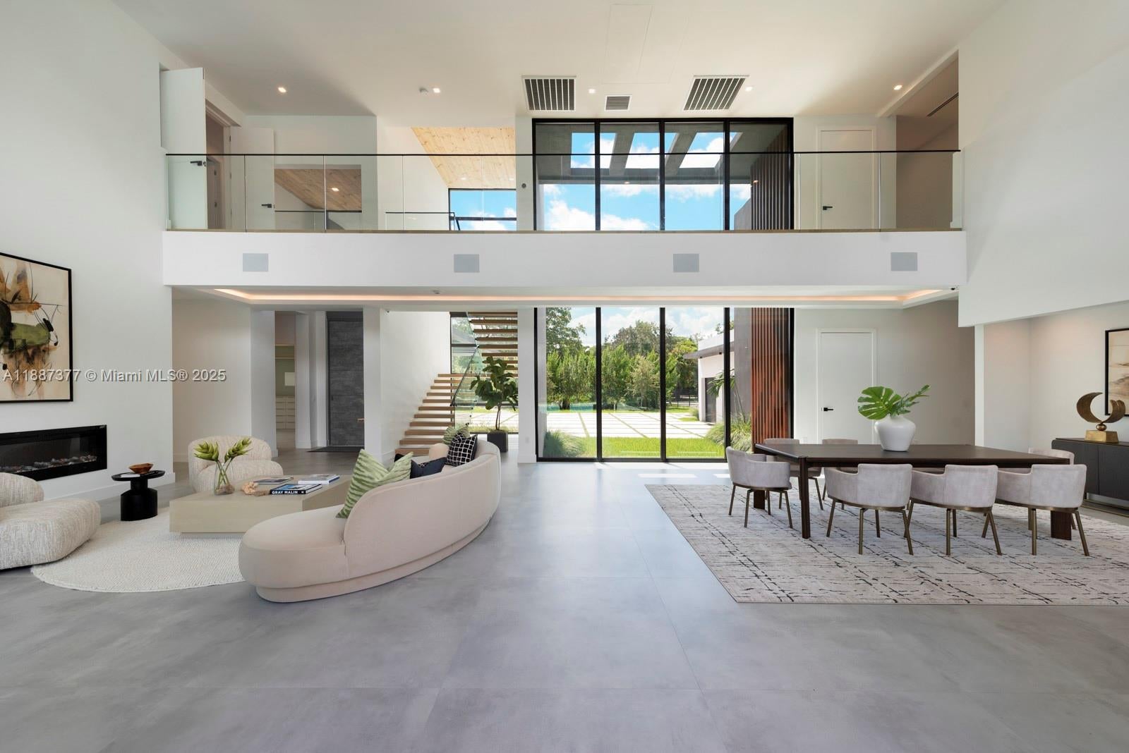 Pinecrest, Florida, 33156, United States, 8 Bedrooms Bedrooms, ,9 BathroomsBathrooms,Residential,Active,1953256