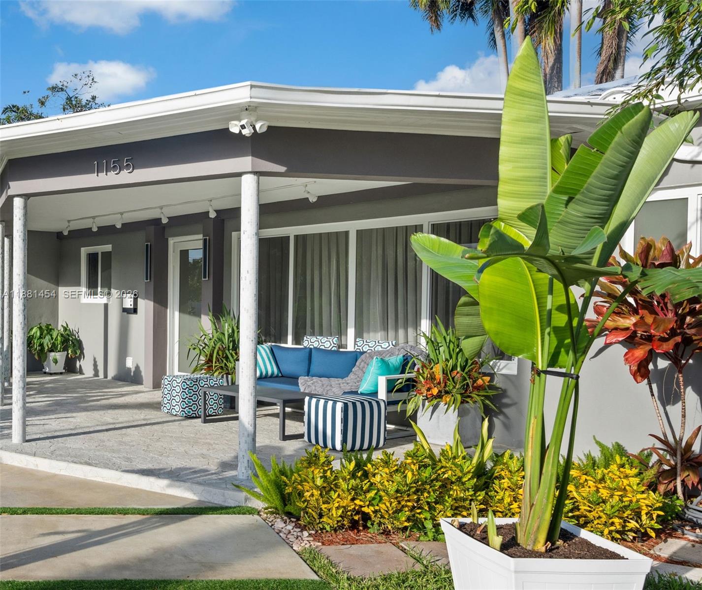 Hollywood, Florida, 33019, United States, 3 Bedrooms Bedrooms, ,3 BathroomsBathrooms,Residential,Active,1998579