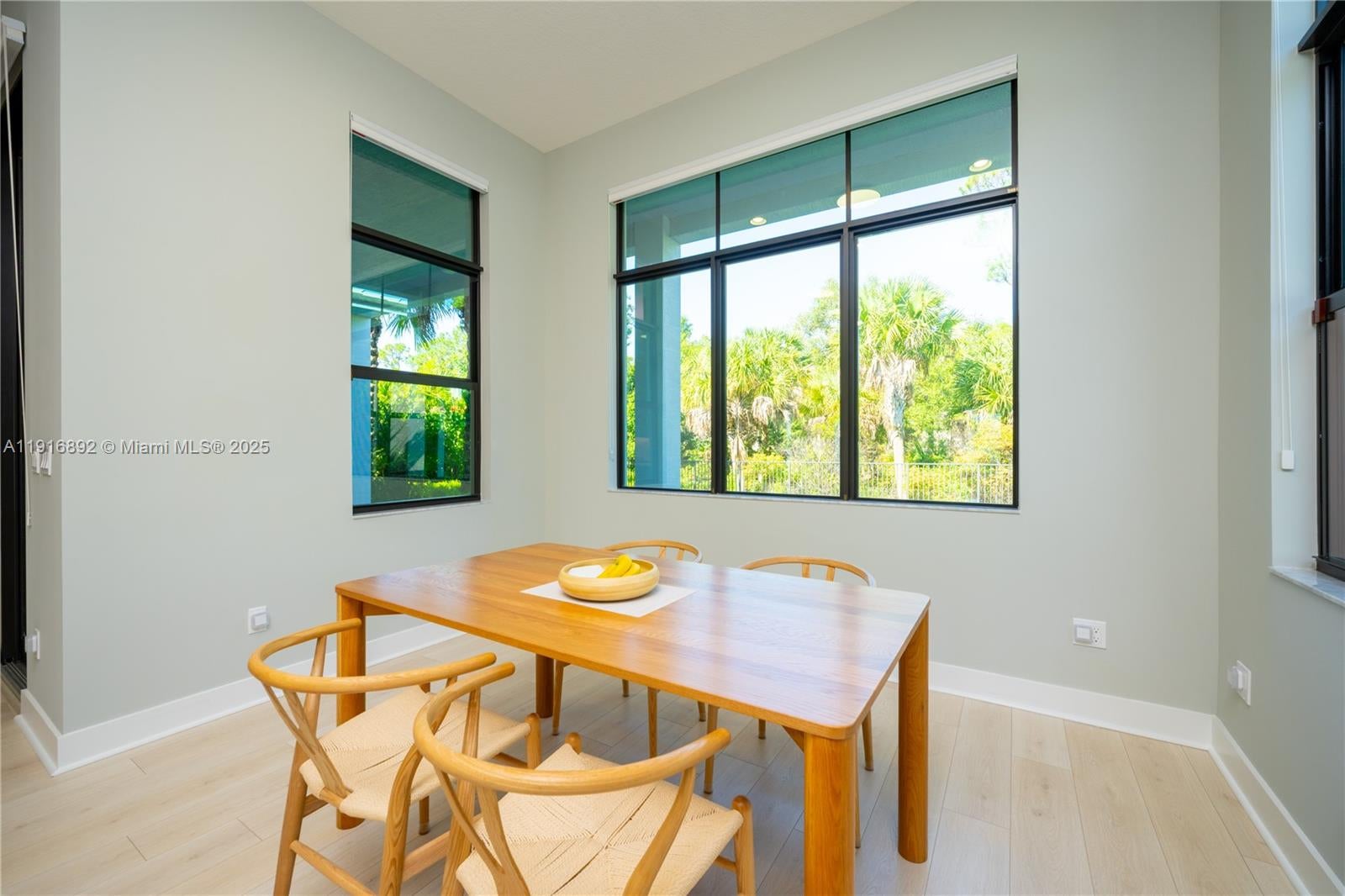 Palm Beach Gardens, Florida, 33418, United States, 5 Bedrooms Bedrooms, ,5 BathroomsBathrooms,Residential,Active,1995255