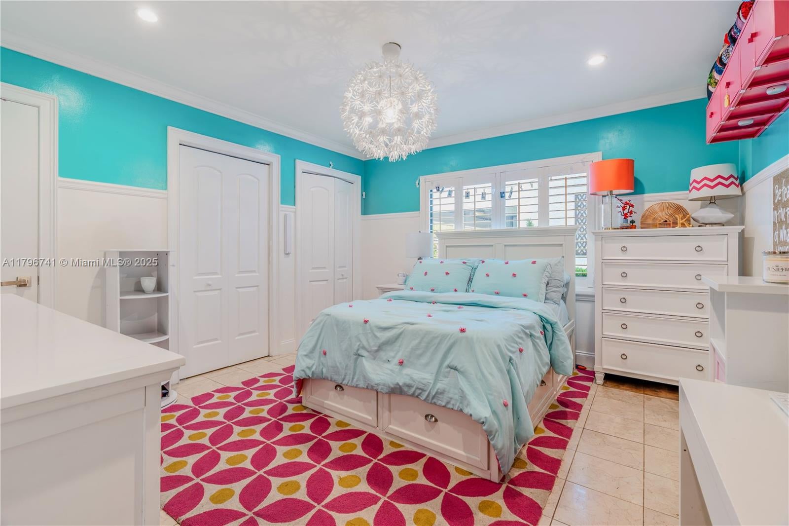 Miami, Florida, 33175, United States, ,5 BathroomsBathrooms,Residential,Pending,1798039