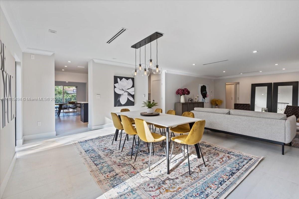 Hollywood, Florida, 33019, United States, 4 Bedrooms Bedrooms, ,4 BathroomsBathrooms,Residential,Active,1952986