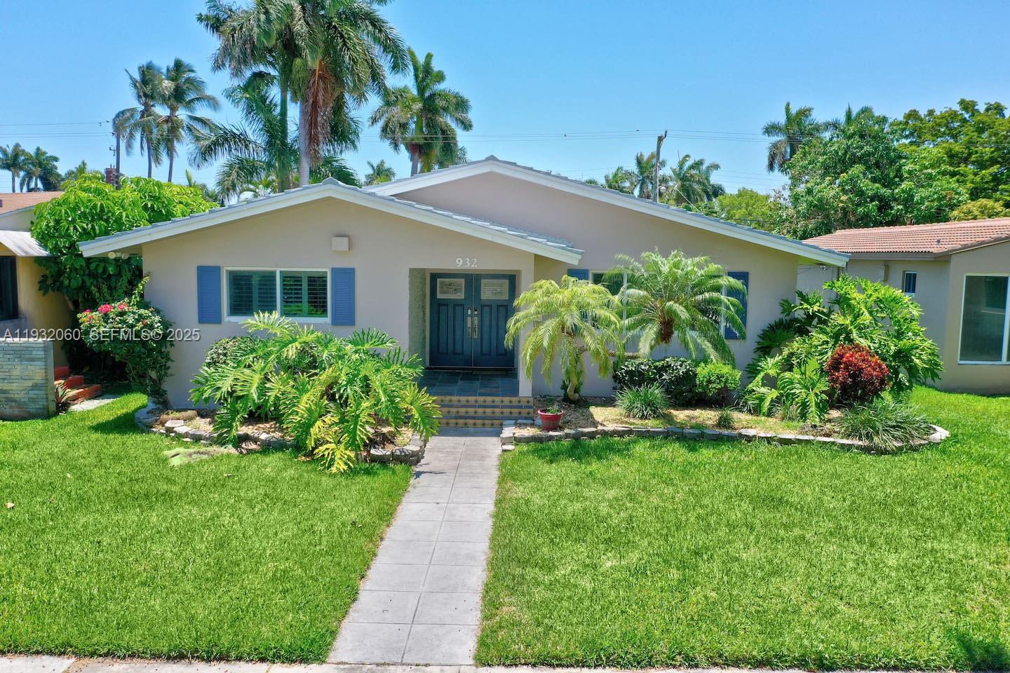 Hollywood, Florida, 33019, United States, 4 Bedrooms Bedrooms, ,2 BathroomsBathrooms,Residential,Active,2006944