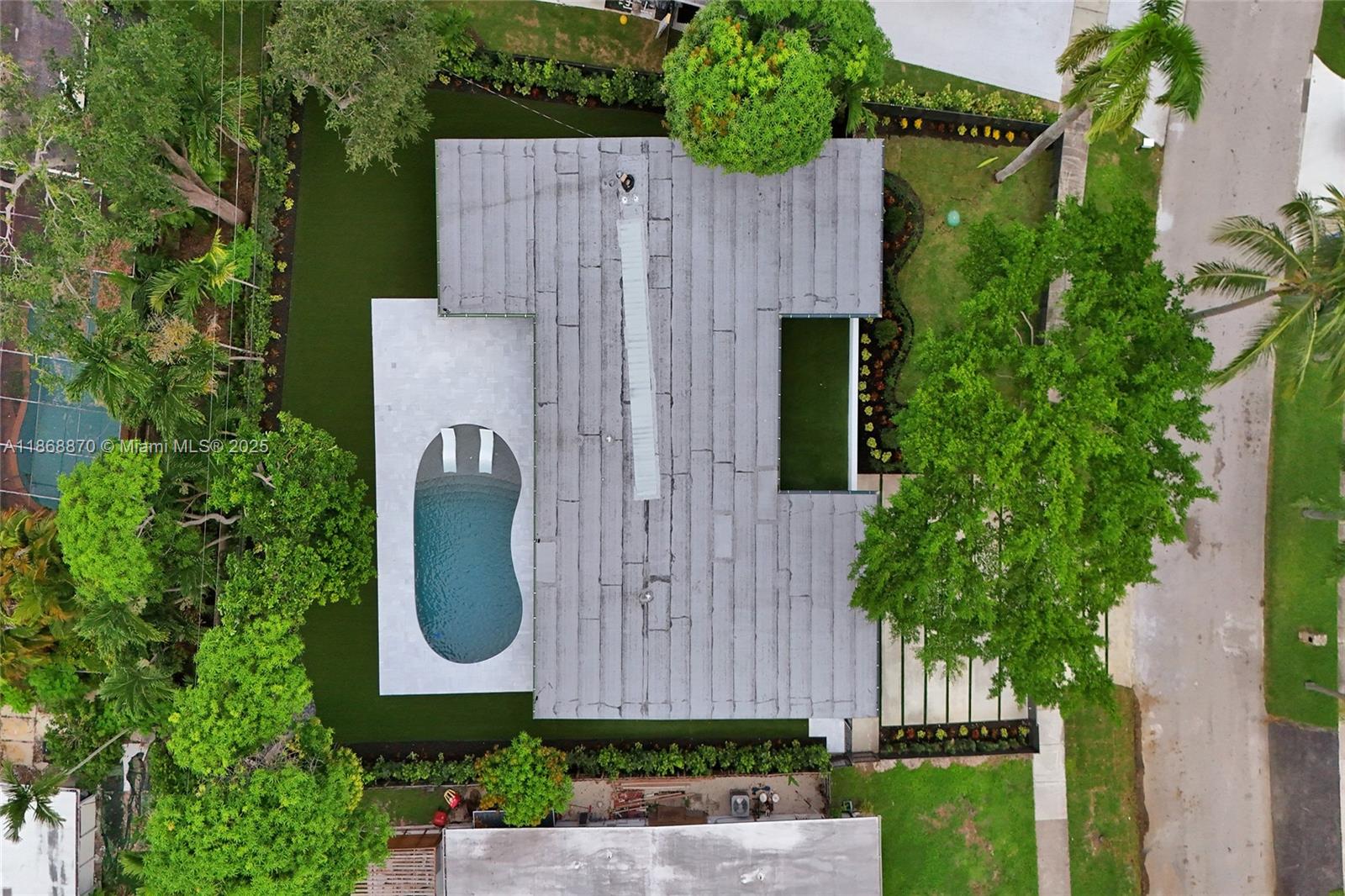 North Miami Beach, Florida, 33179, United States, 5 Bedrooms Bedrooms, ,4 BathroomsBathrooms,Residential,Active,1934804