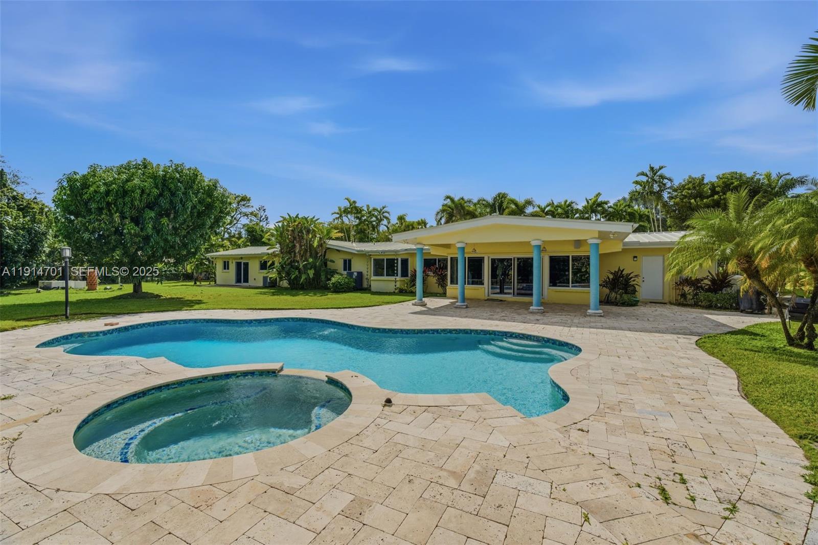 Miami, Florida, 33143, United States, 4 Bedrooms Bedrooms, ,4 BathroomsBathrooms,Residential,Active,1999929