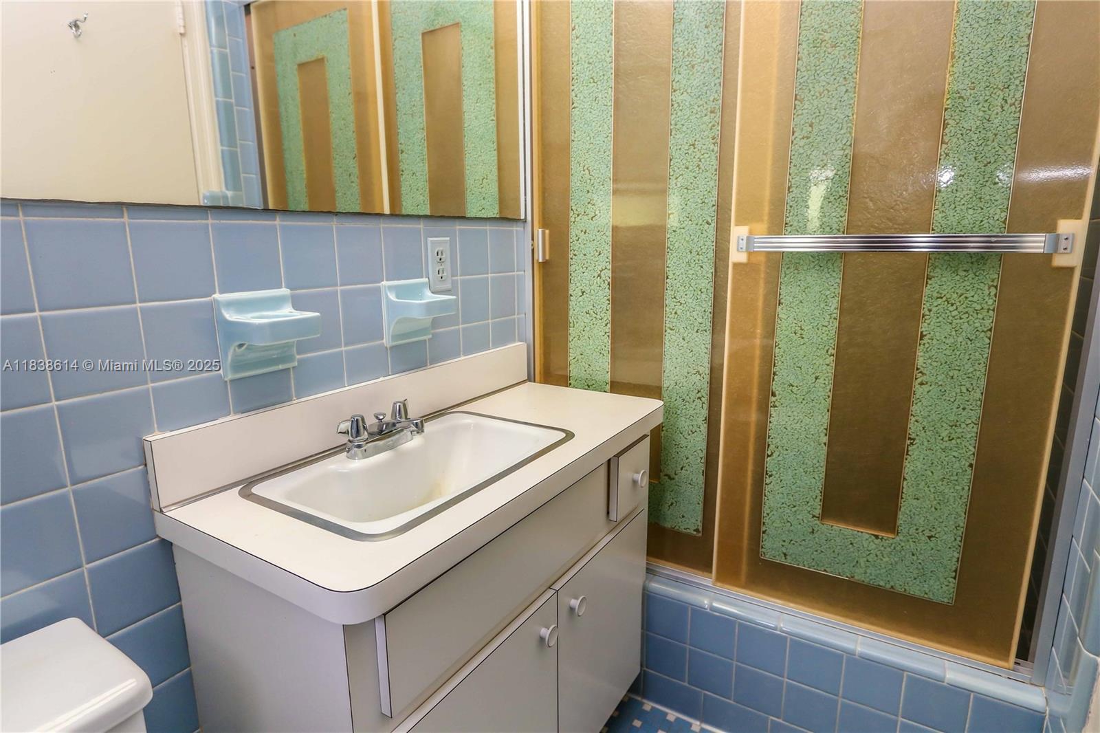 Hollywood, Florida, 33019, United States, 4 Bedrooms Bedrooms, ,4 BathroomsBathrooms,Residential,Active,1892394