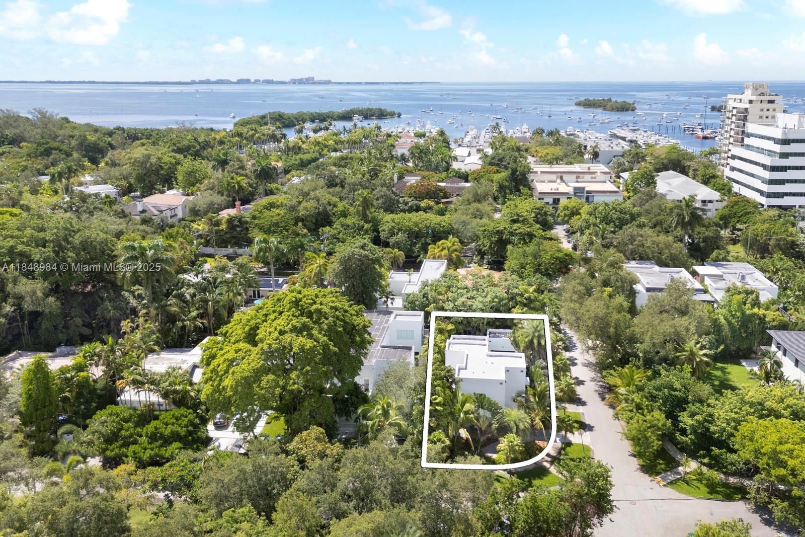 Miami, Florida, 33133, United States, 3 Bedrooms Bedrooms, ,3 BathroomsBathrooms,Residential,Active,1903203