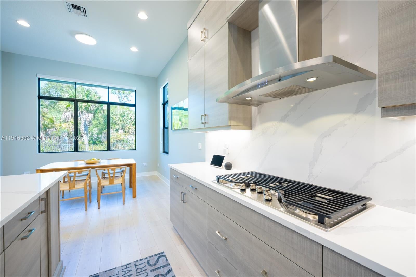 Palm Beach Gardens, Florida, 33418, United States, 5 Bedrooms Bedrooms, ,5 BathroomsBathrooms,Residential,Active,1995255