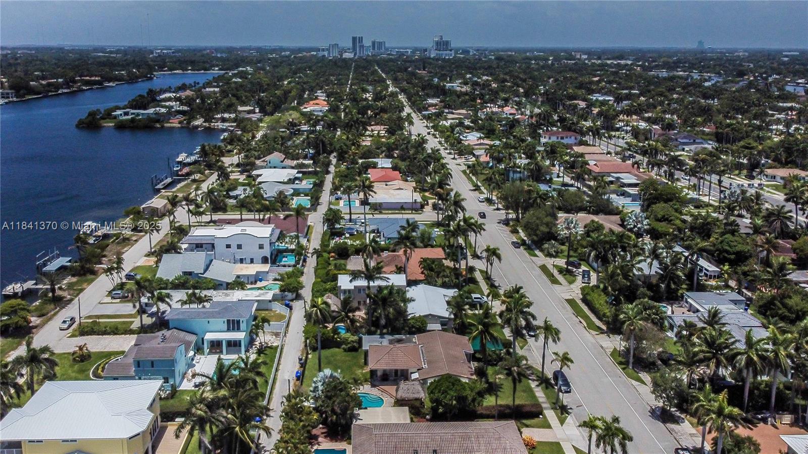 Hollywood, Florida, 33019, United States, 3 Bedrooms Bedrooms, ,3 BathroomsBathrooms,Residential,Active,1893232