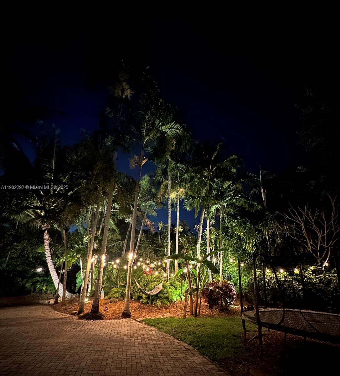 Pinecrest, Florida, 33156, United States, 4 Bedrooms Bedrooms, ,3 BathroomsBathrooms,Residential,Active,1969653