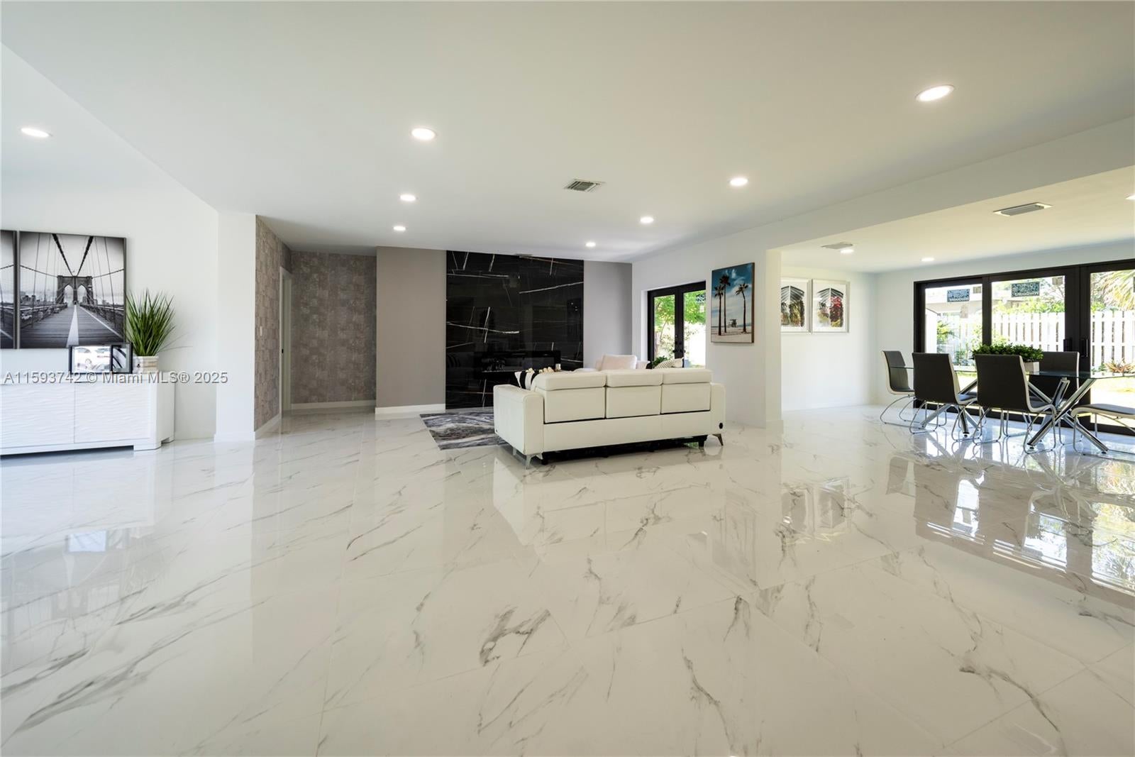 Fort Lauderdale, Florida, 33316, United States, 3 Bedrooms Bedrooms, ,3 BathroomsBathrooms,Residential,Active,1703671