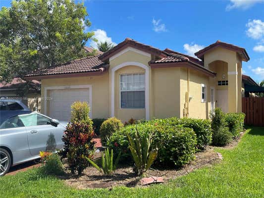 12200 SW 135TH TER, MIAMI, FL 33186 - Image 1