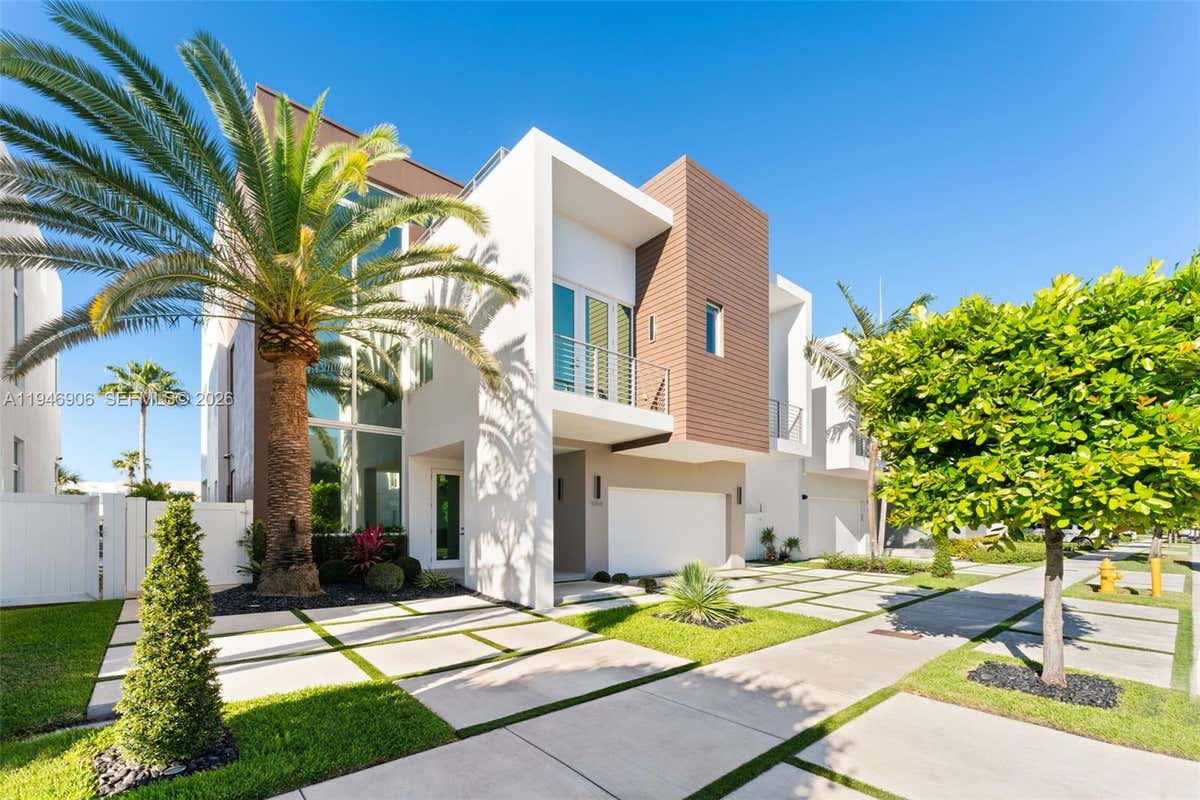 10561 NW 67TH TER, DORAL, FL 33178 | RE/MAX