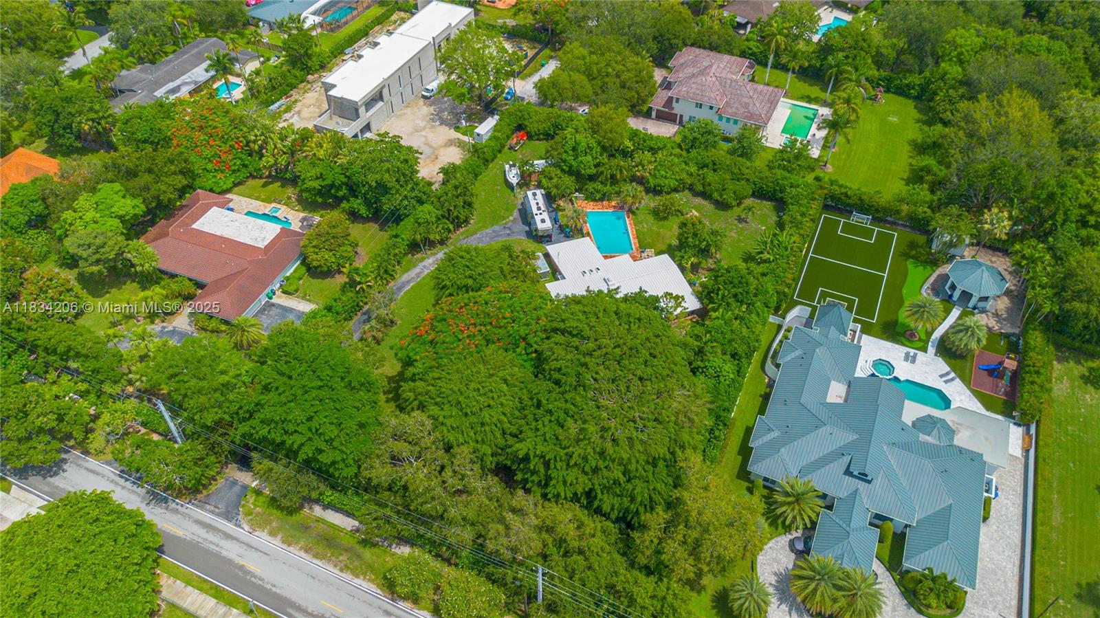 Pinecrest, Florida, 33156, United States, 3 Bedrooms Bedrooms, ,2 BathroomsBathrooms,Residential,Active,1884905