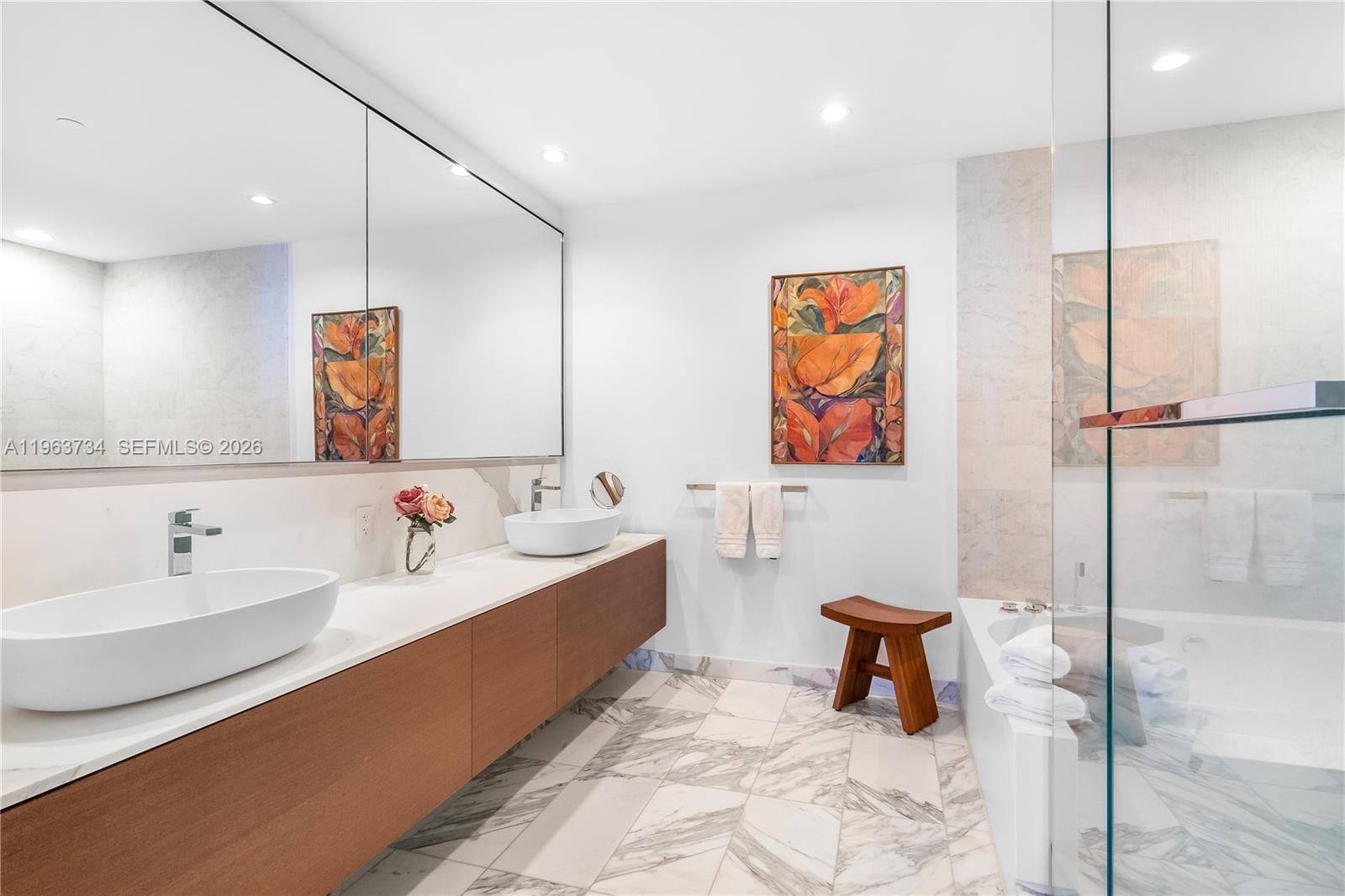 Bal Harbour, Florida, 33154, United States, 2 Bedrooms Bedrooms, ,3 BathroomsBathrooms,Residential,Active,2017109