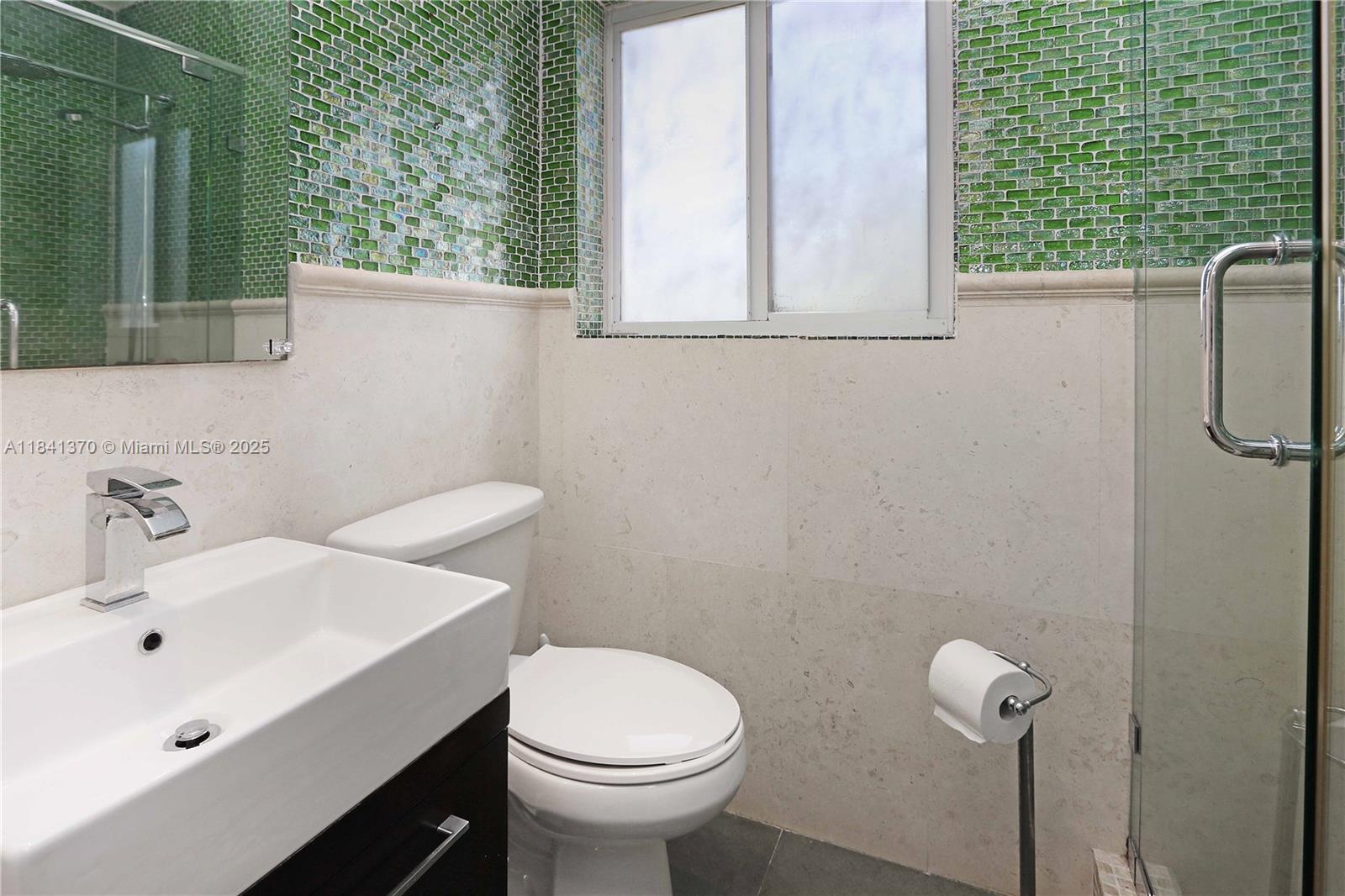 Hollywood, Florida, 33019, United States, 3 Bedrooms Bedrooms, ,3 BathroomsBathrooms,Residential,Active,1893232