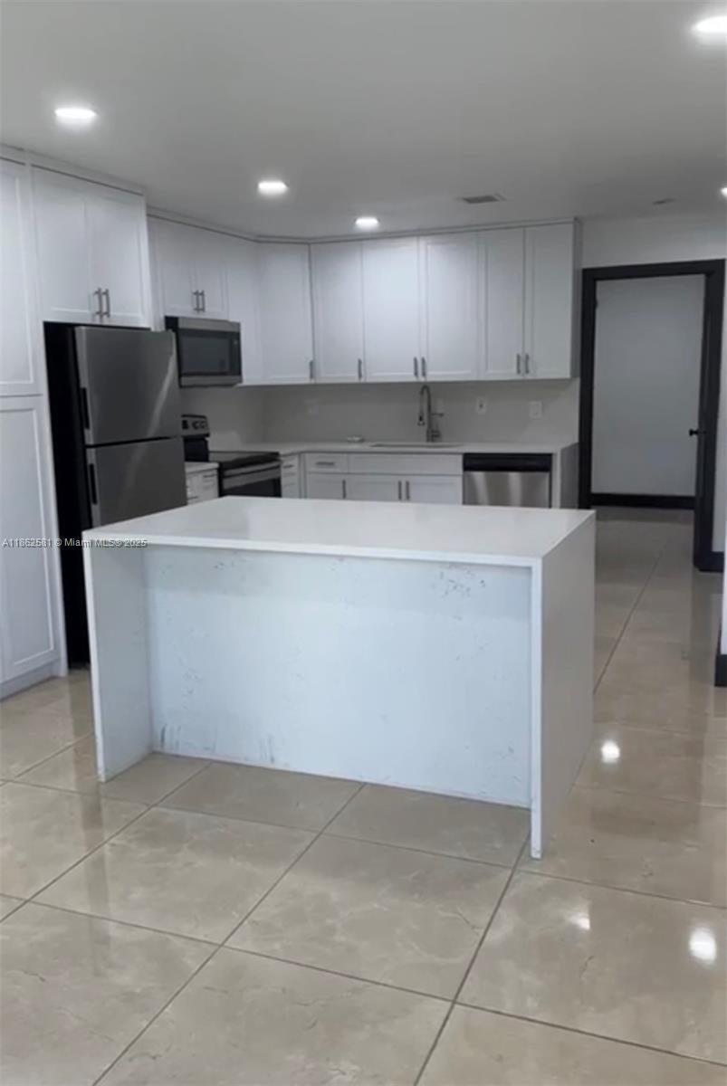 Southwest Ranches, Florida, 33332, United States, 3 Bedrooms Bedrooms, ,2 BathroomsBathrooms,Residential,Active,1920282