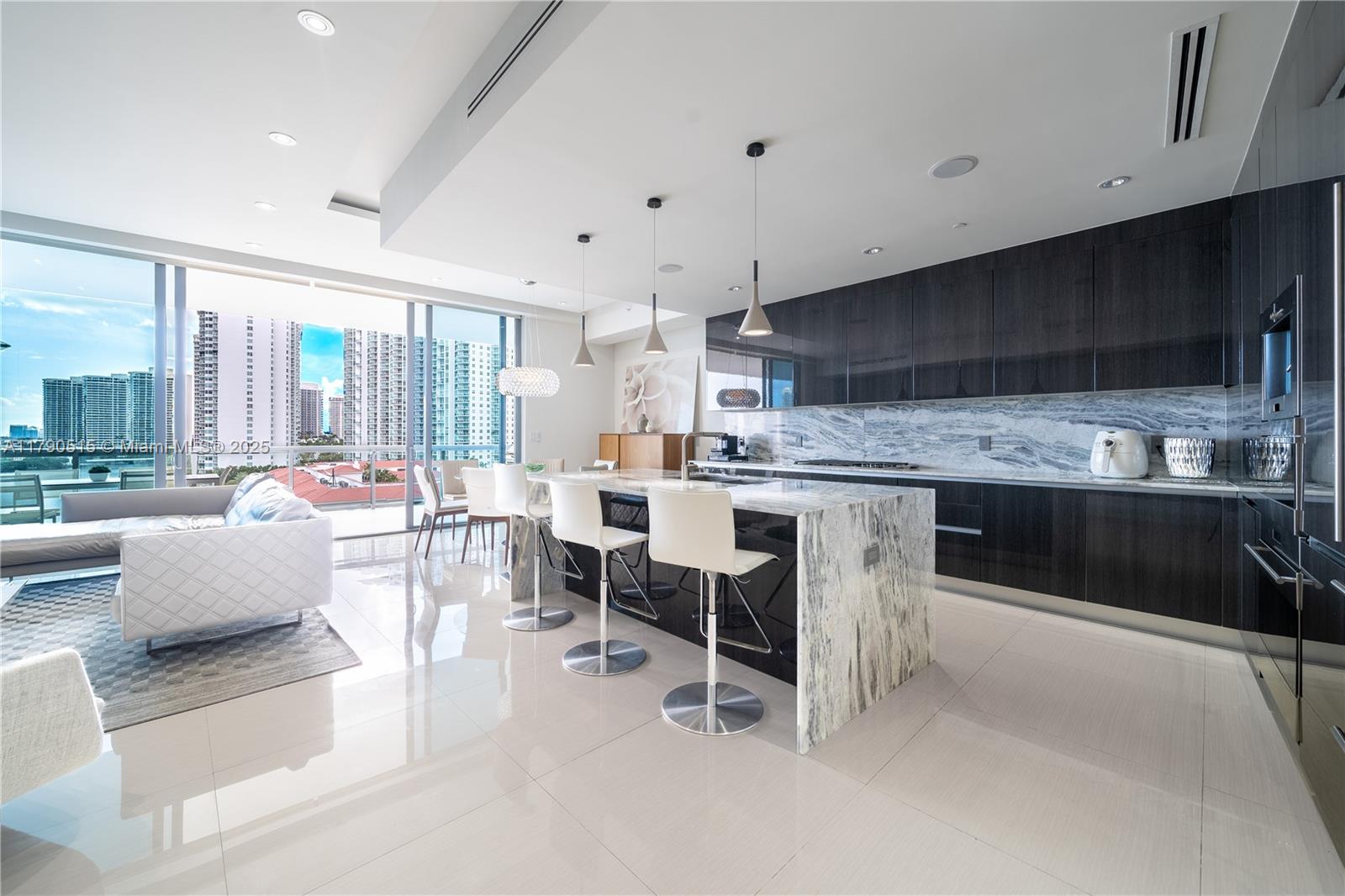 Aventura, Florida, 33180, United States, ,6 BathroomsBathrooms,Residential,Active,1781877