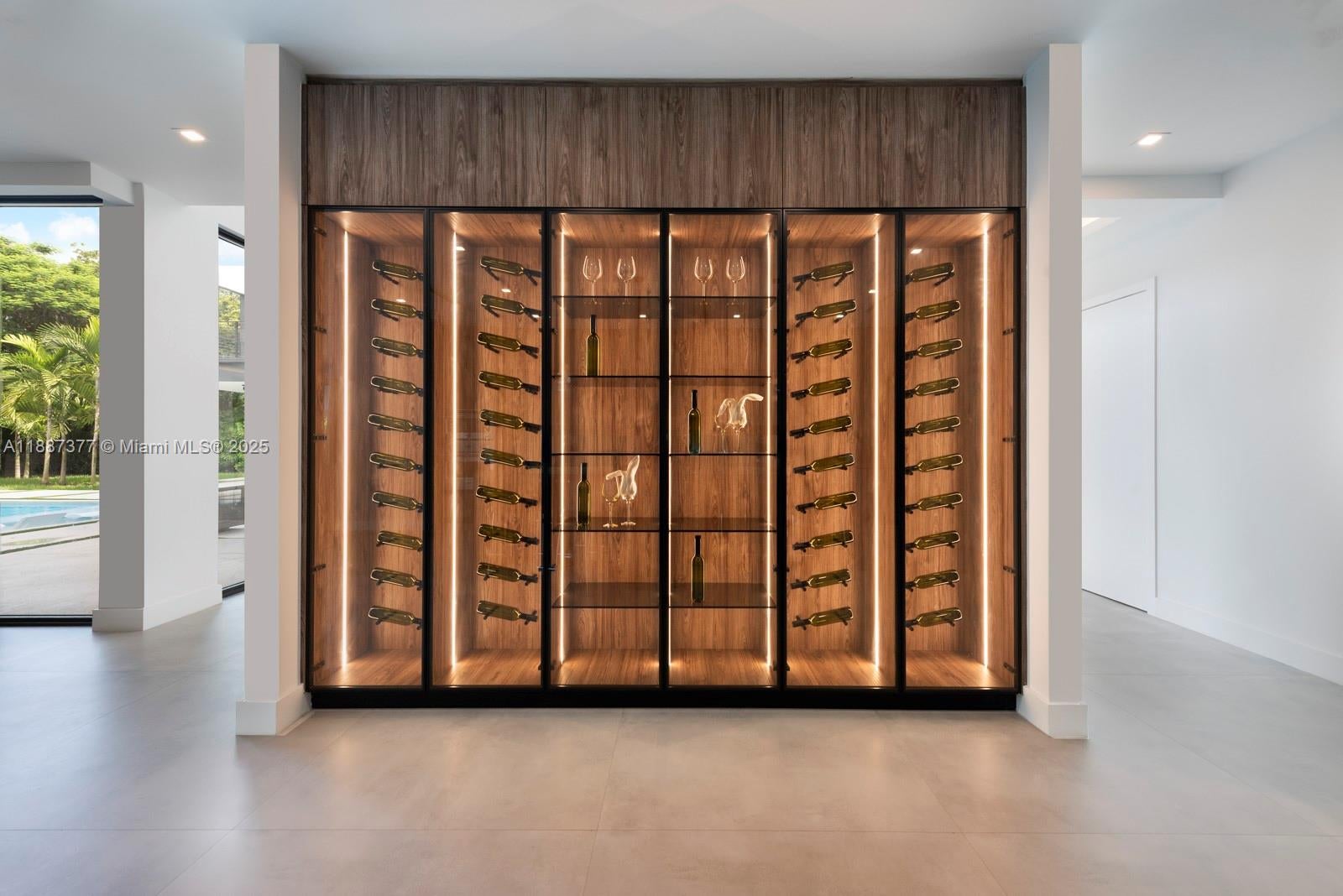 Pinecrest, Florida, 33156, United States, 8 Bedrooms Bedrooms, ,9 BathroomsBathrooms,Residential,Active,1953256