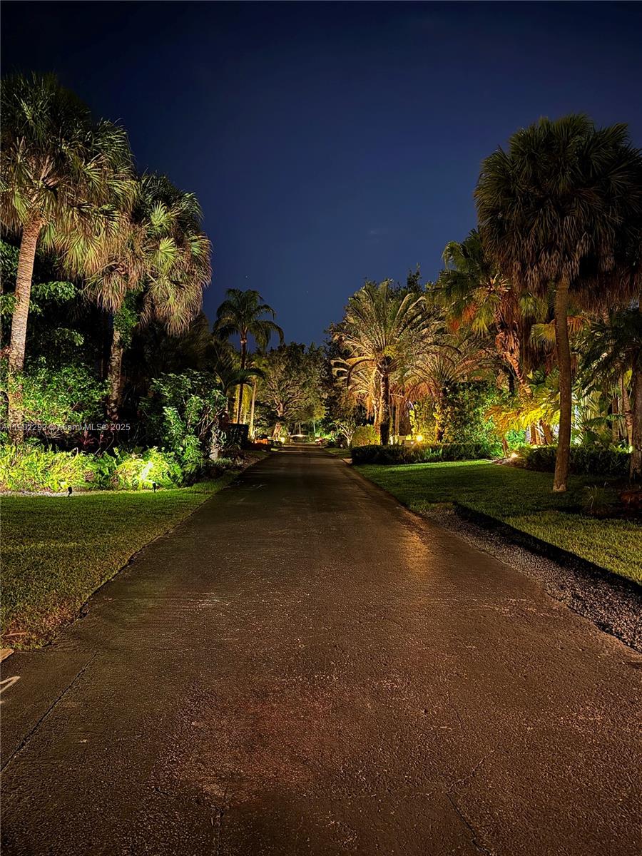 Pinecrest, Florida, 33156, United States, 4 Bedrooms Bedrooms, ,3 BathroomsBathrooms,Residential,Active,1969653