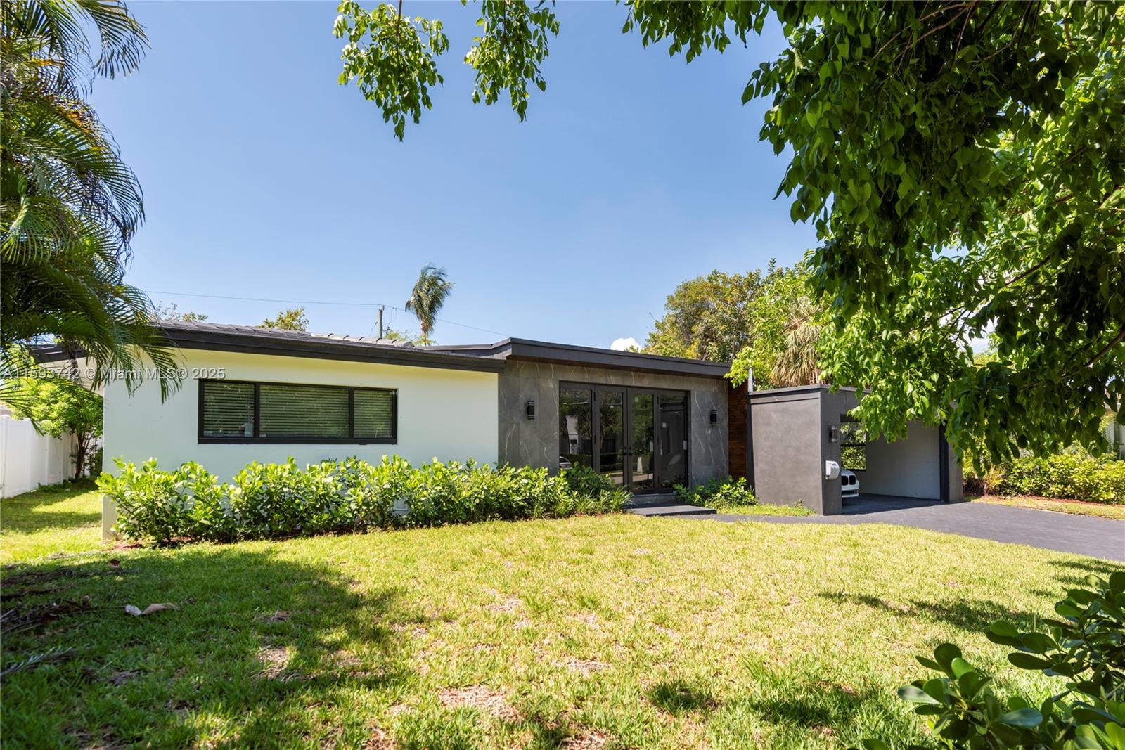 Fort Lauderdale, Florida, 33316, United States, 3 Bedrooms Bedrooms, ,3 BathroomsBathrooms,Residential,Active,1703671