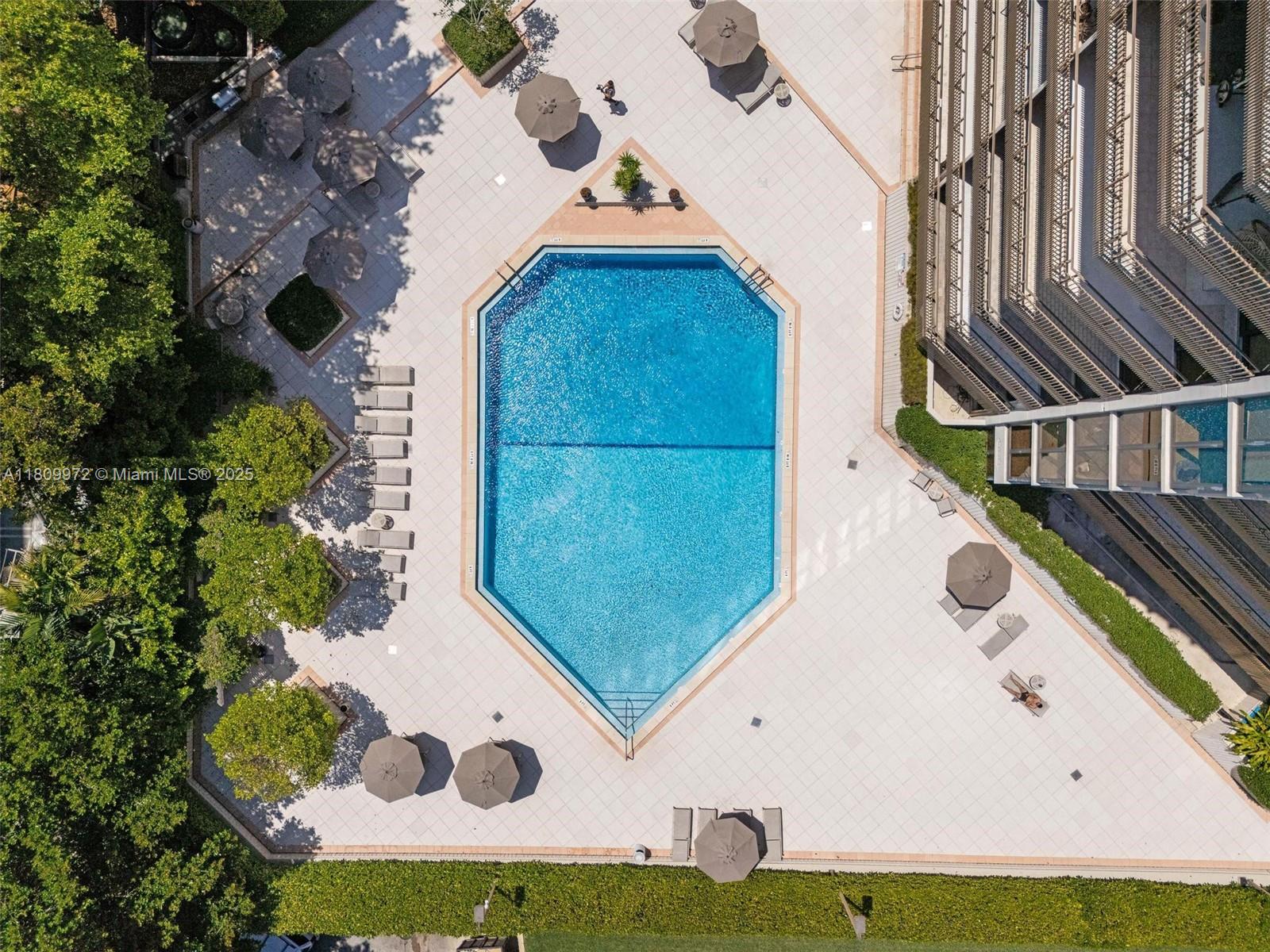 Miami, Florida, 33133, United States, 3 Bedrooms Bedrooms, ,4 BathroomsBathrooms,Residential,Active,1990050