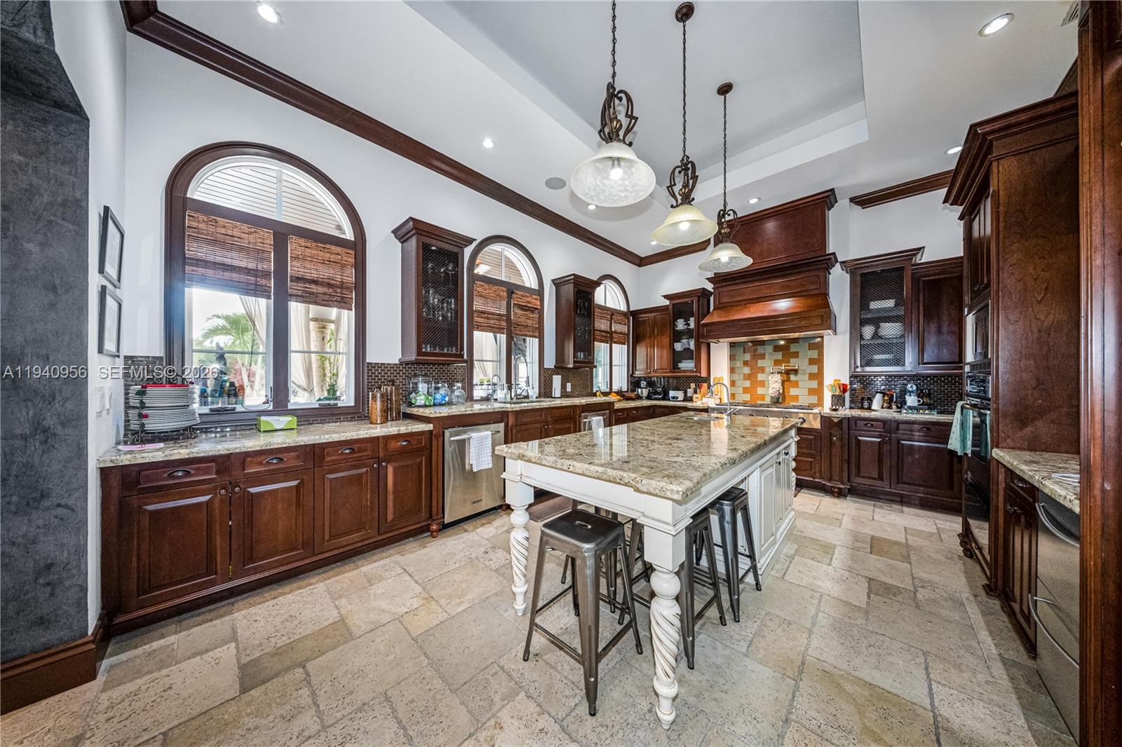 Miami, Florida, 33143, United States, 7 Bedrooms Bedrooms, ,8 BathroomsBathrooms,Residential,Active,2011877