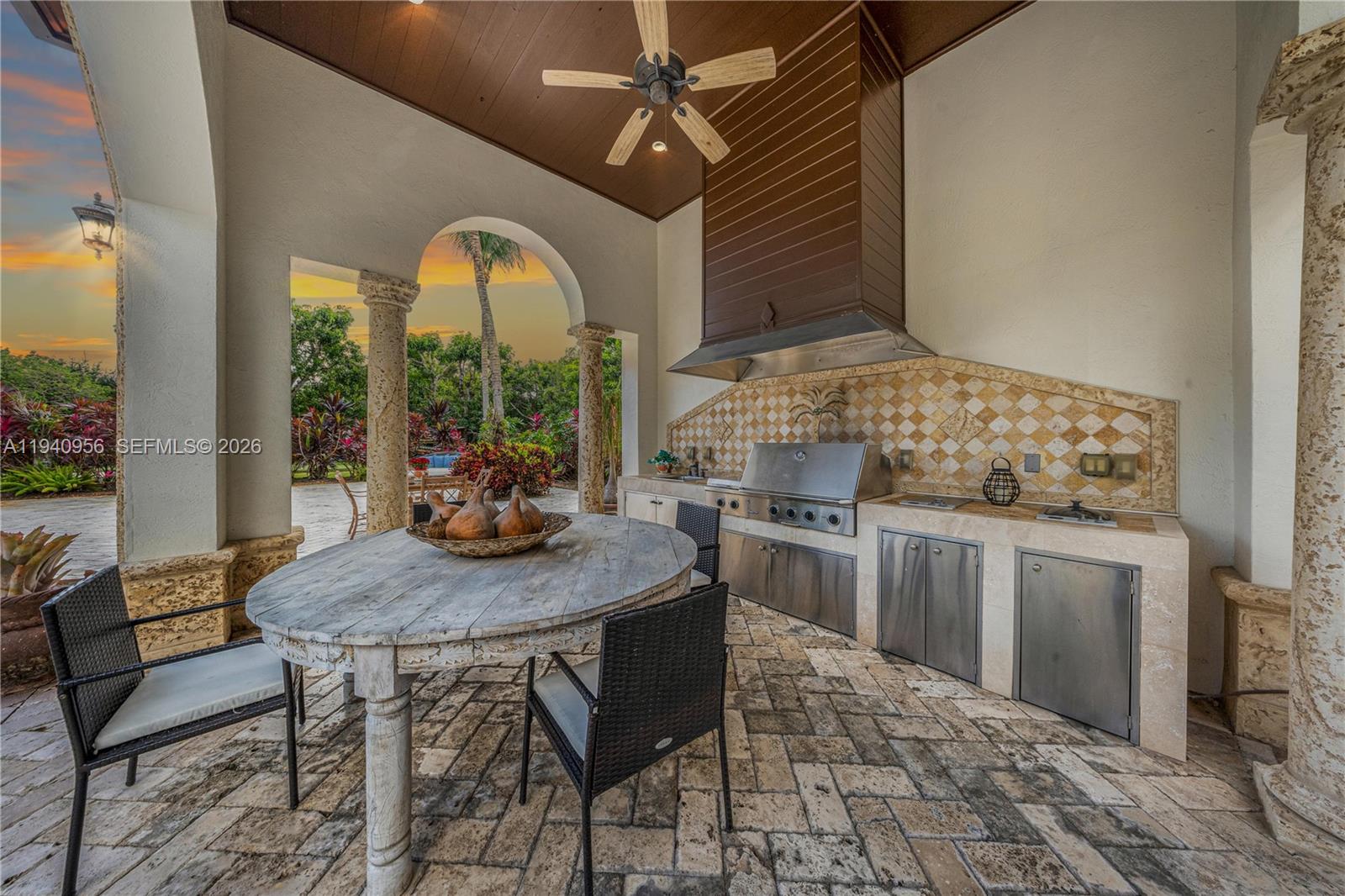 Miami, Florida, 33143, United States, 7 Bedrooms Bedrooms, ,8 BathroomsBathrooms,Residential,Active,2011877