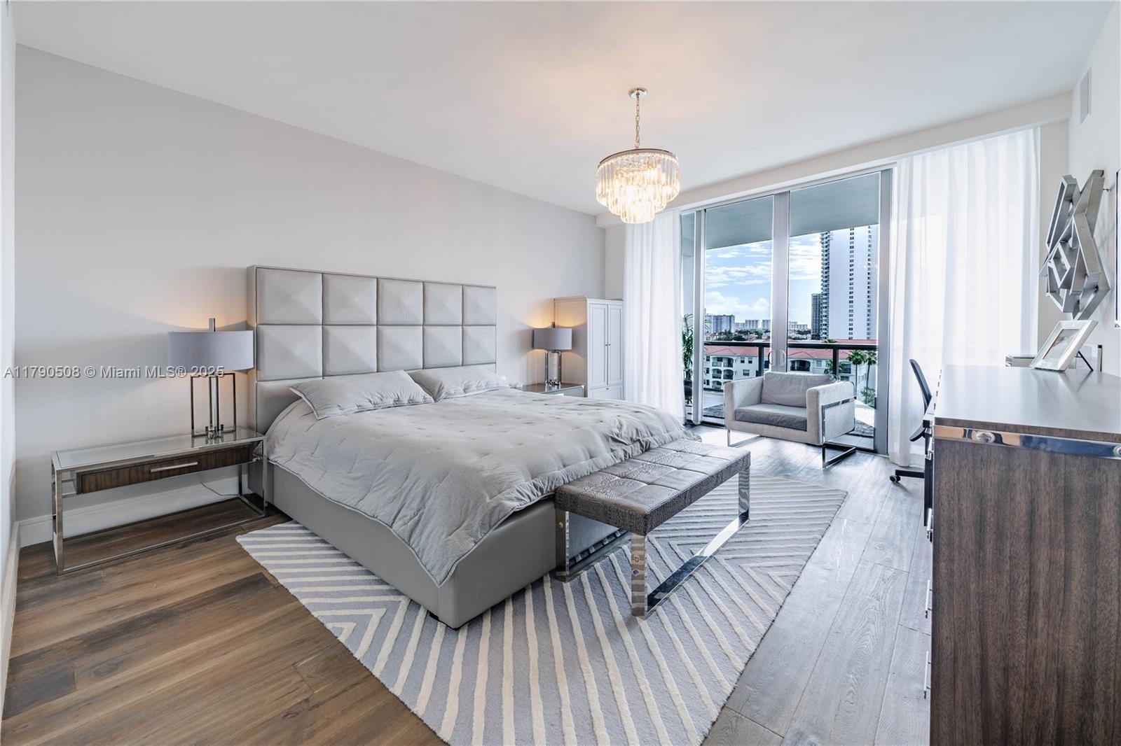 Aventura, Florida, 33180, United States, 3 Bedrooms Bedrooms, ,6 BathroomsBathrooms,Residential,Active,1781820