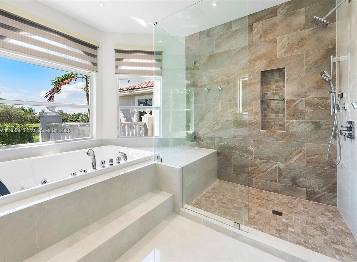 Hollywood, Florida, 33019, United States, 6 Bedrooms Bedrooms, ,6 BathroomsBathrooms,Residential,Active,1905103