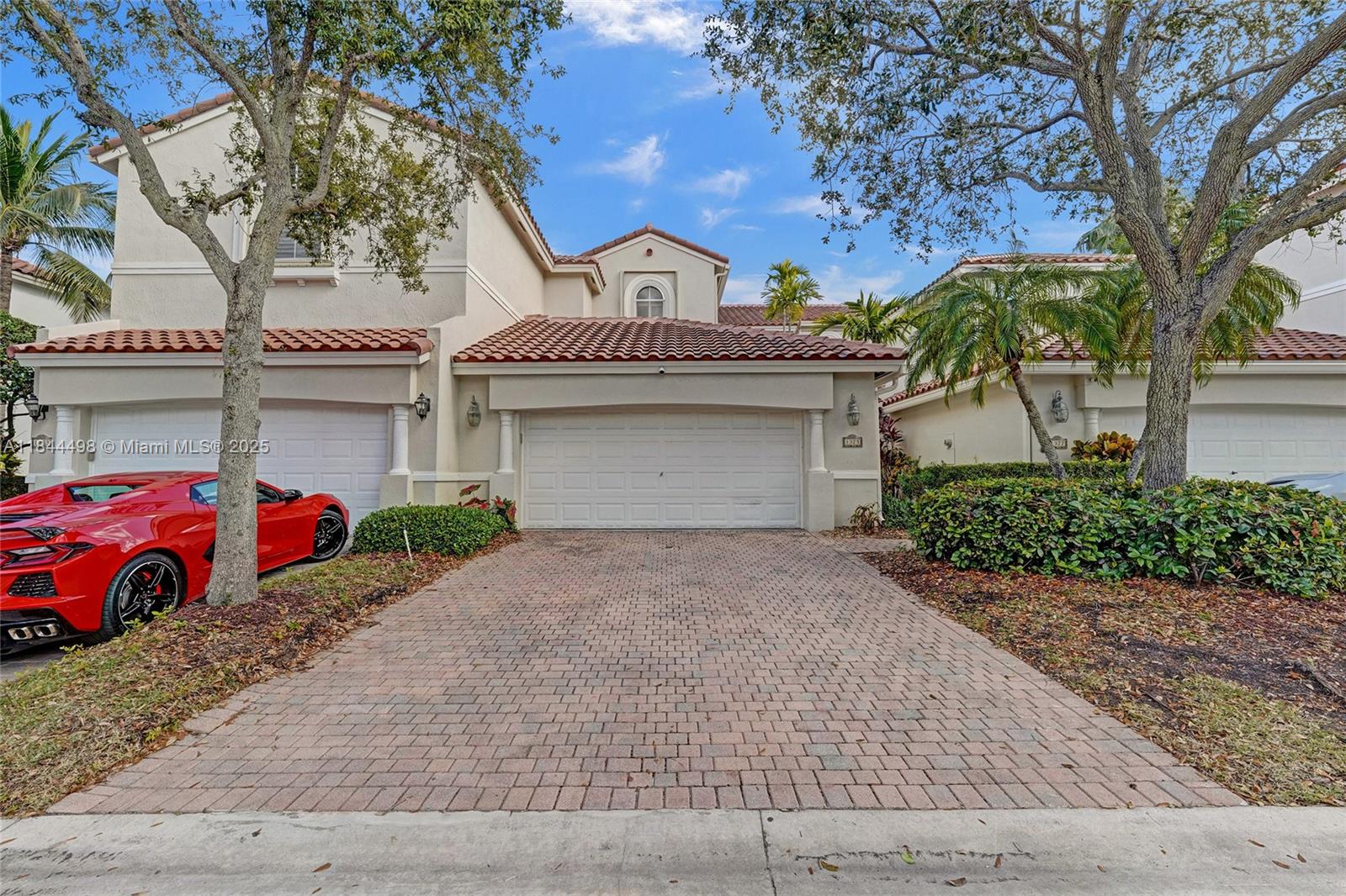 Hollywood, Florida, 33019, United States, 3 Bedrooms Bedrooms, ,2 BathroomsBathrooms,Residential,Active,1897997