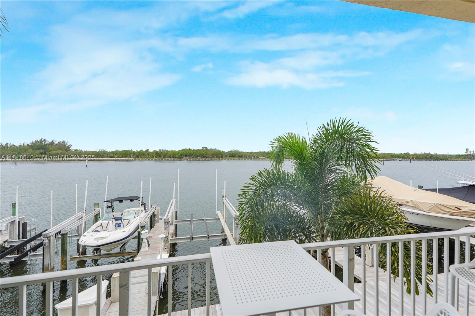 Hollywood, Florida, 33019, United States, 3 Bedrooms Bedrooms, ,4 BathroomsBathrooms,Residential,Active,1852751