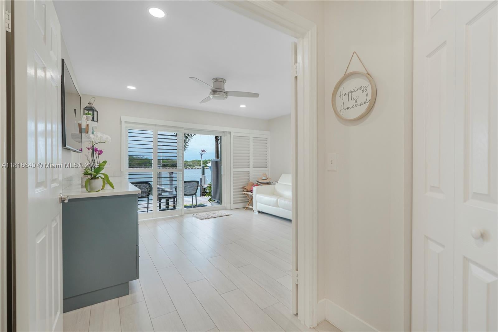 Hollywood, Florida, 33019, United States, 3 Bedrooms Bedrooms, ,4 BathroomsBathrooms,Residential,Active,1852751