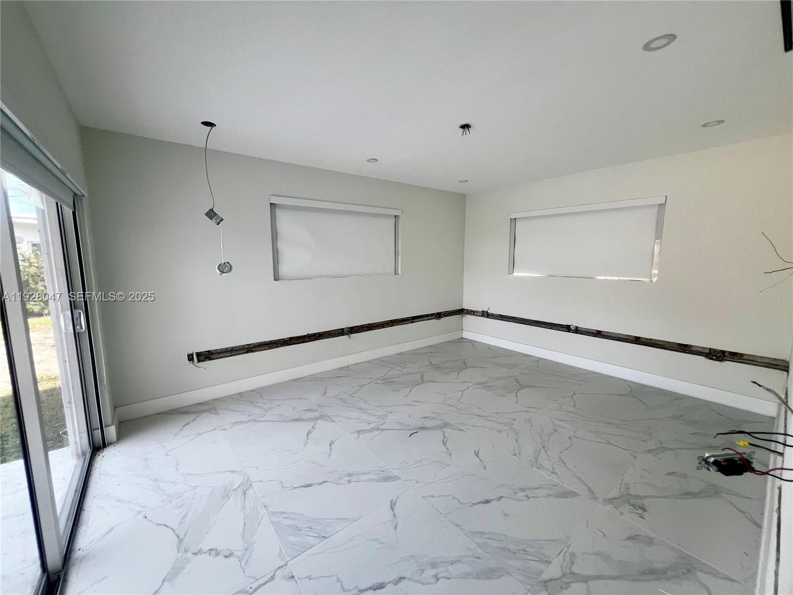 North Miami Beach, Florida, 33179, United States, 5 Bedrooms Bedrooms, ,3 BathroomsBathrooms,Residential,Active,2007253