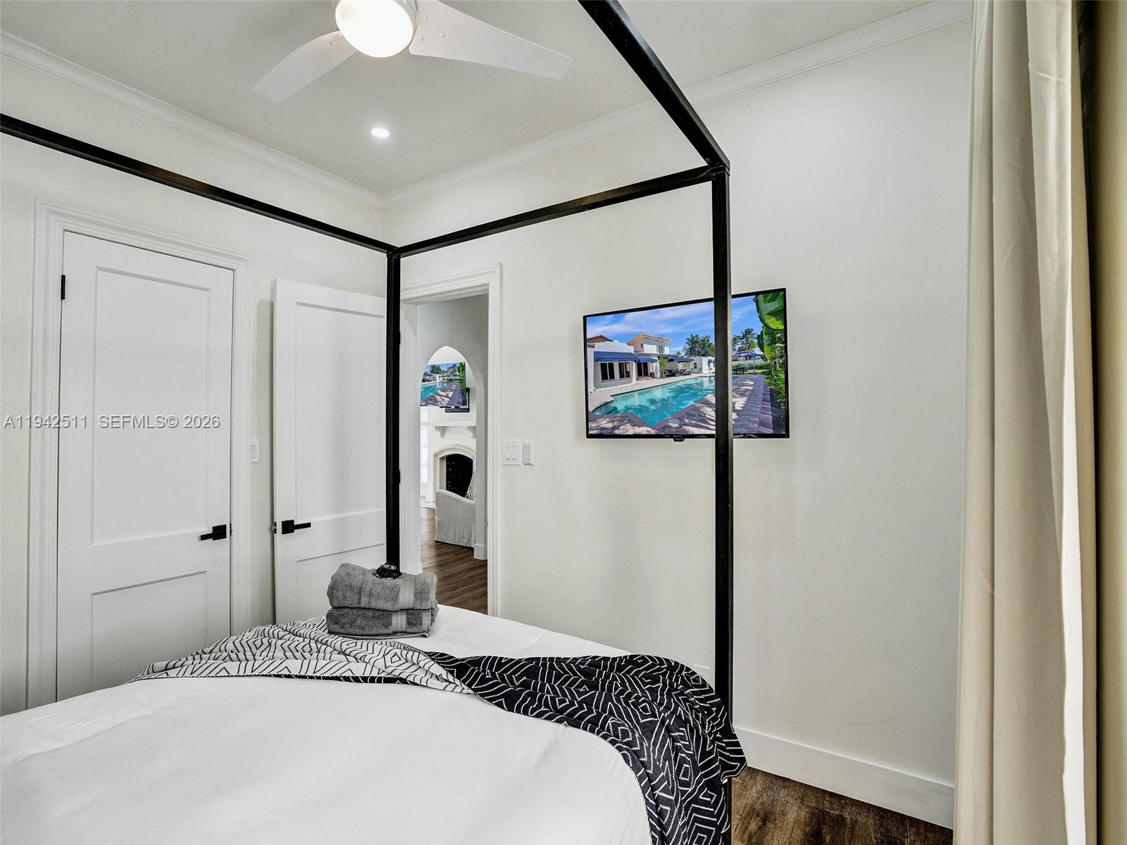 Hollywood, Florida, 33019, United States, 5 Bedrooms Bedrooms, ,4 BathroomsBathrooms,Residential,Active,2009164