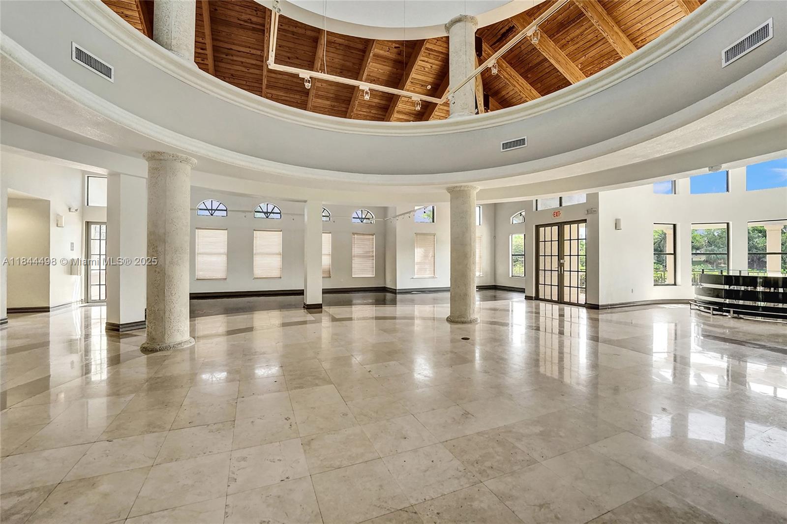 Hollywood, Florida, 33019, United States, 3 Bedrooms Bedrooms, ,2 BathroomsBathrooms,Residential,Active,1897997