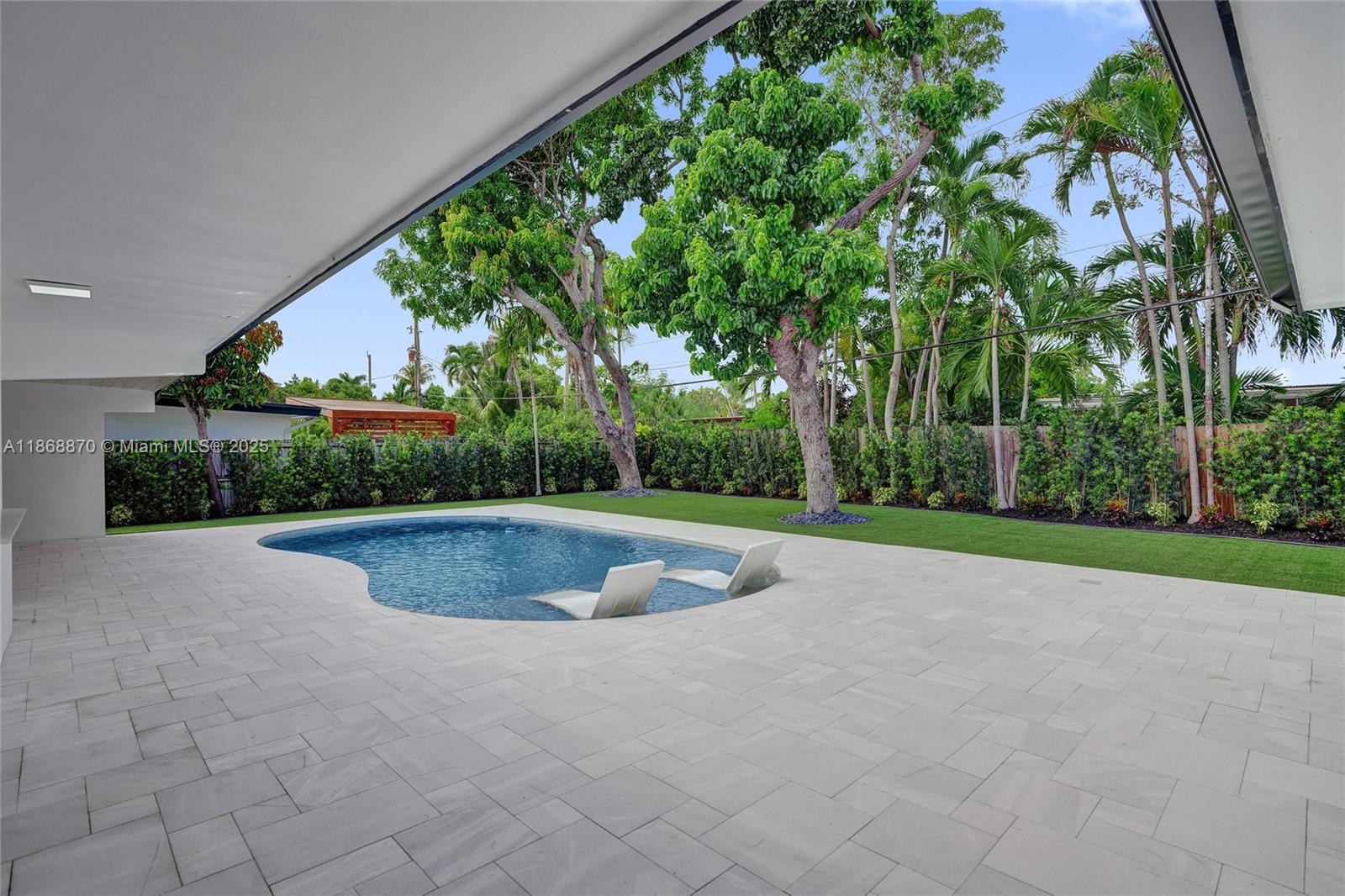 North Miami Beach, Florida, 33179, United States, 5 Bedrooms Bedrooms, ,4 BathroomsBathrooms,Residential,Active,1934804