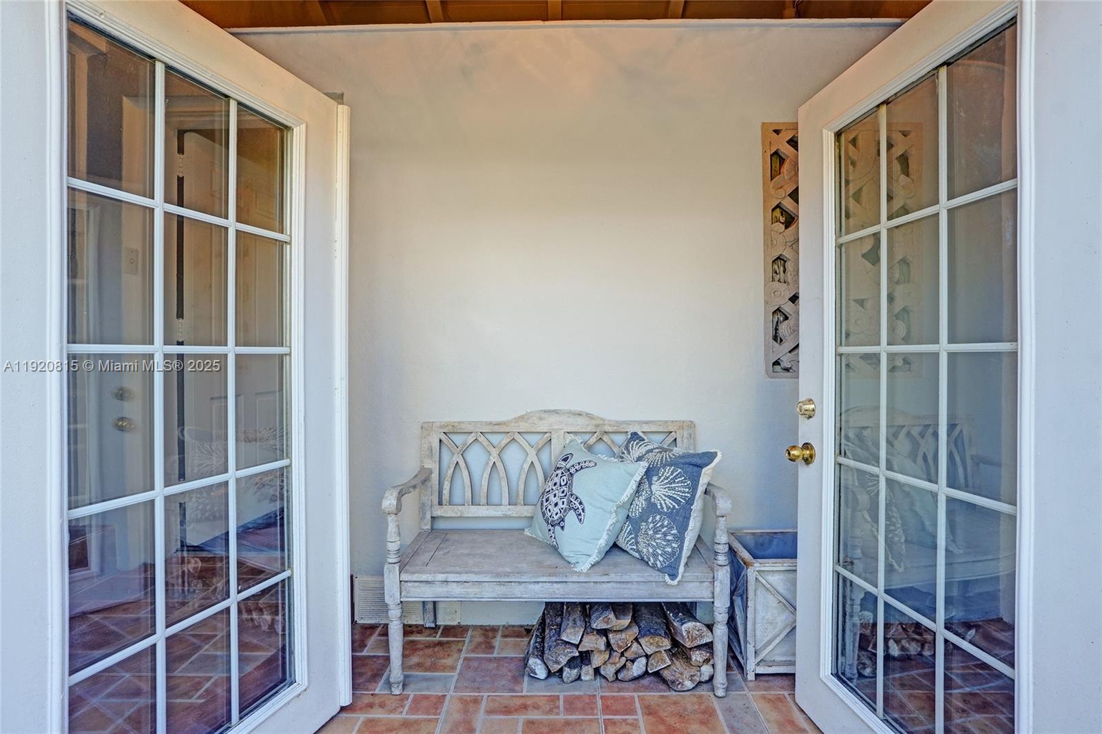 Hollywood, Florida, 33019, United States, 4 Bedrooms Bedrooms, ,4 BathroomsBathrooms,Residential,Active,1997890