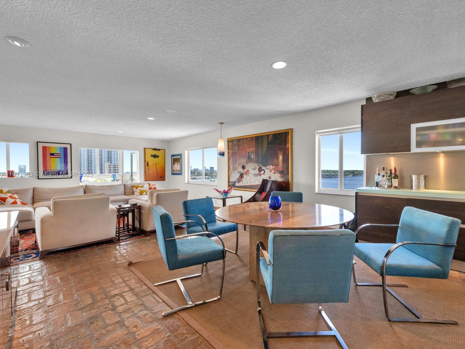 Hollywood, Florida, 33019, United States, 3 Bedrooms Bedrooms, ,3 BathroomsBathrooms,Residential,Active,1992553