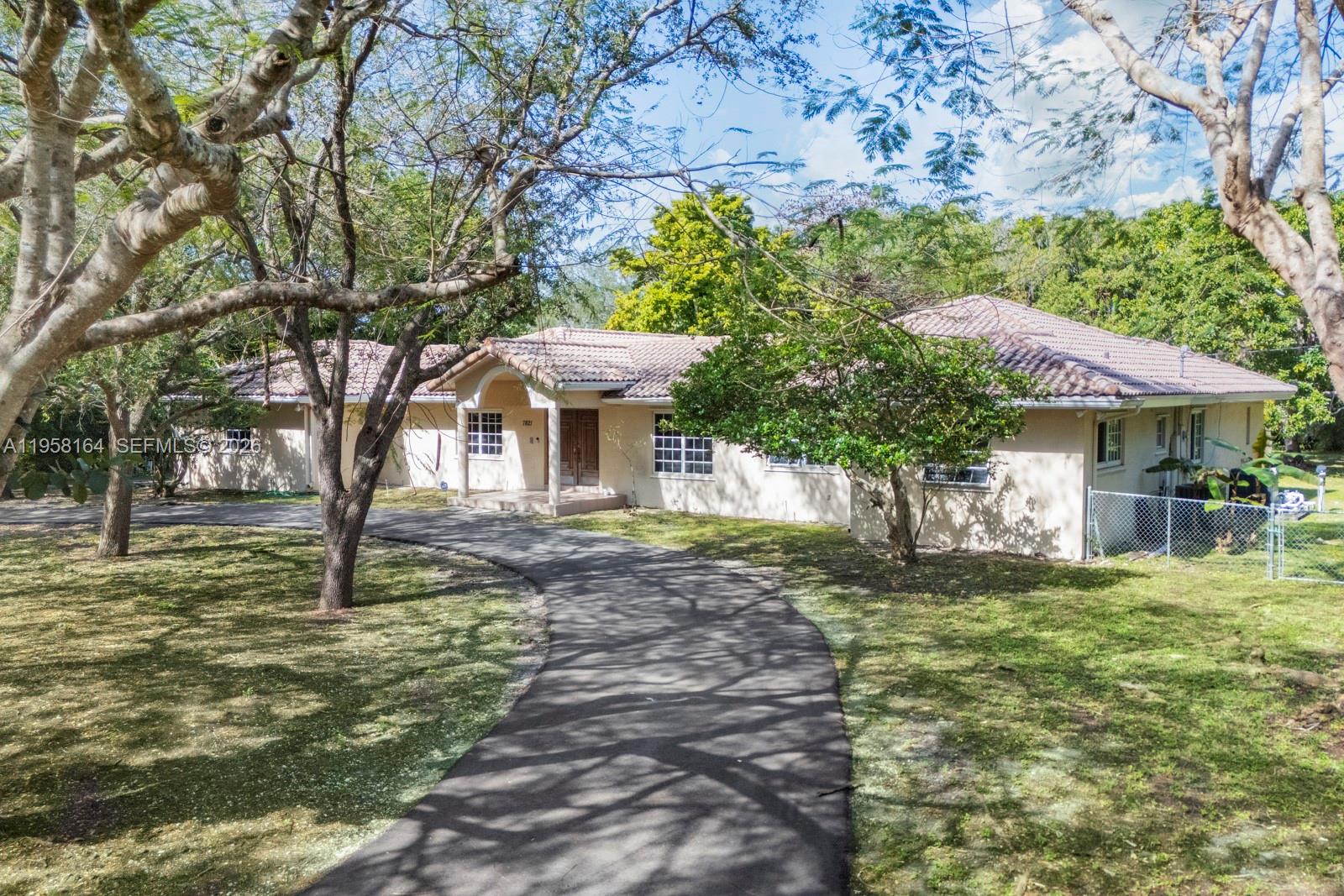 Pinecrest, Florida, 33156, United States, 5 Bedrooms Bedrooms, ,4 BathroomsBathrooms,Residential,Active,2015225