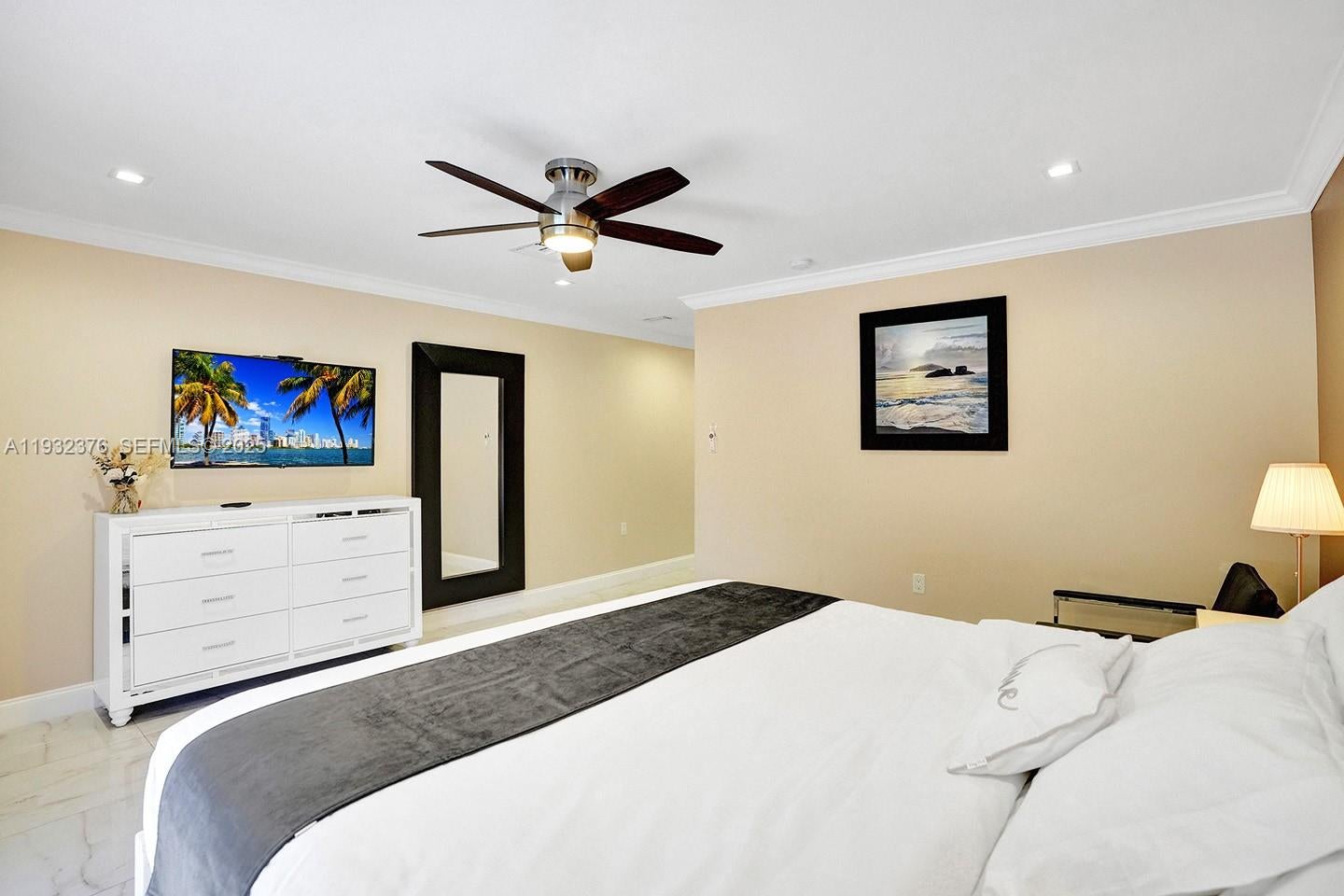 Hollywood, Florida, 33019, United States, 4 Bedrooms Bedrooms, ,4 BathroomsBathrooms,Residential,Active,2007335