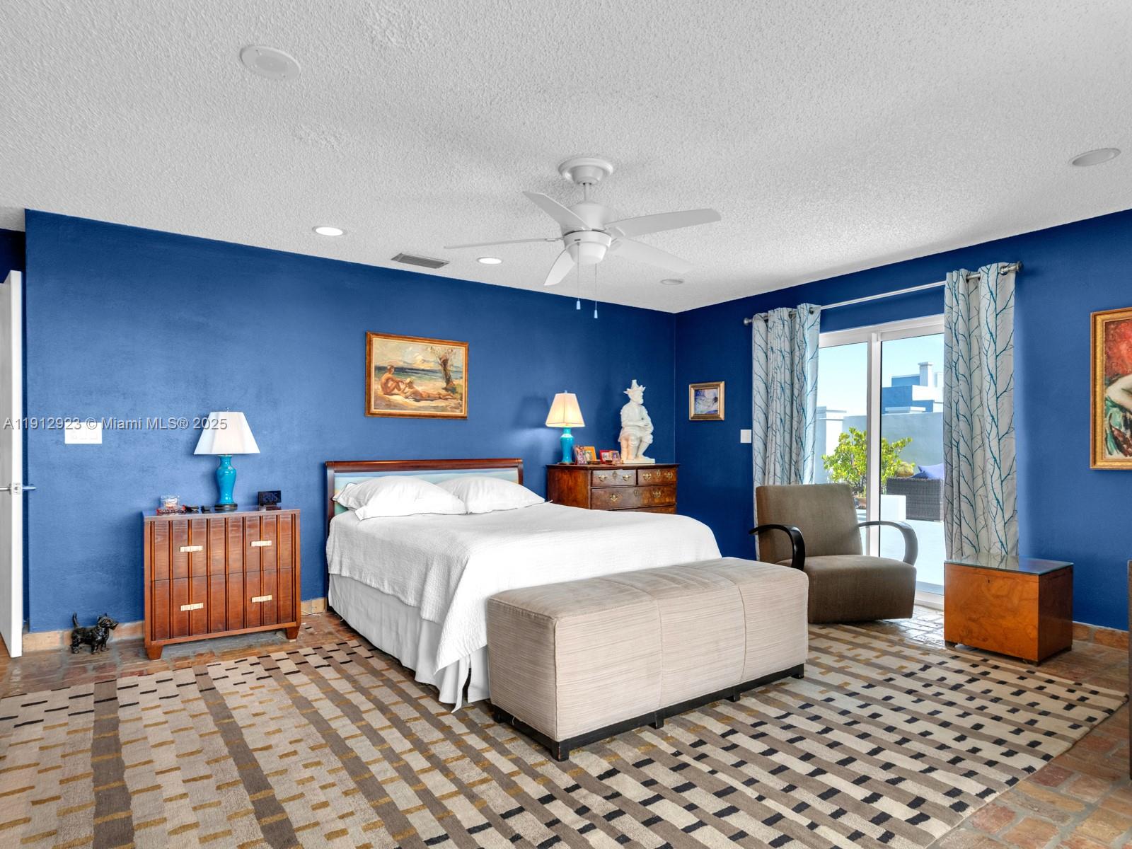 Hollywood, Florida, 33019, United States, 3 Bedrooms Bedrooms, ,3 BathroomsBathrooms,Residential,Active,1992553