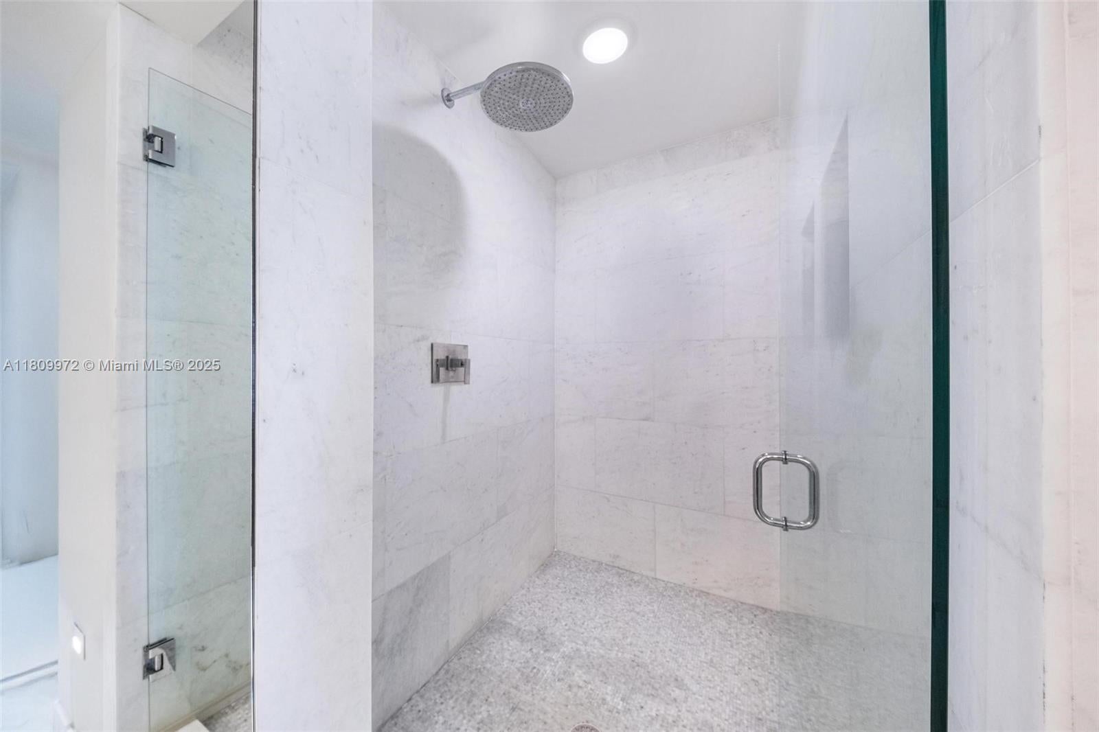 Miami, Florida, 33133, United States, 3 Bedrooms Bedrooms, ,4 BathroomsBathrooms,Residential,Active,1990050