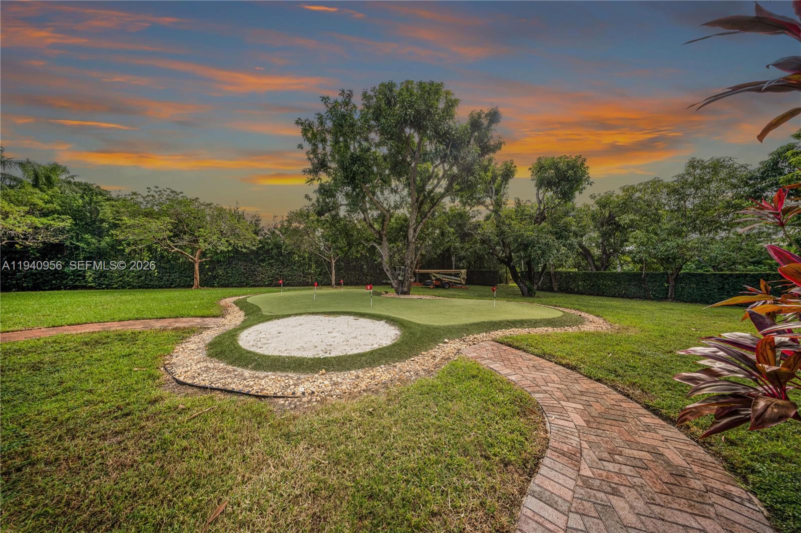 Miami, Florida, 33143, United States, 7 Bedrooms Bedrooms, ,8 BathroomsBathrooms,Residential,Active,2011877