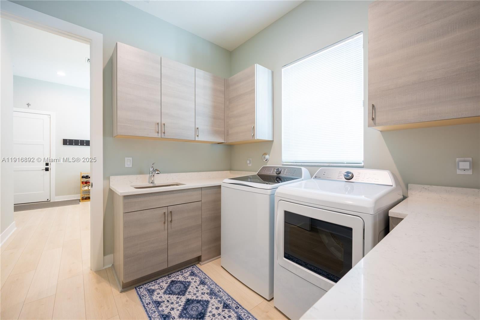 Palm Beach Gardens, Florida, 33418, United States, 5 Bedrooms Bedrooms, ,5 BathroomsBathrooms,Residential,Active,1995255