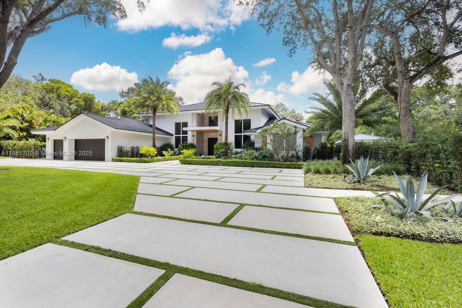 Pinecrest, Florida, 33156, United States, 5 Bedrooms Bedrooms, ,6 BathroomsBathrooms,Residential,Active,1945522