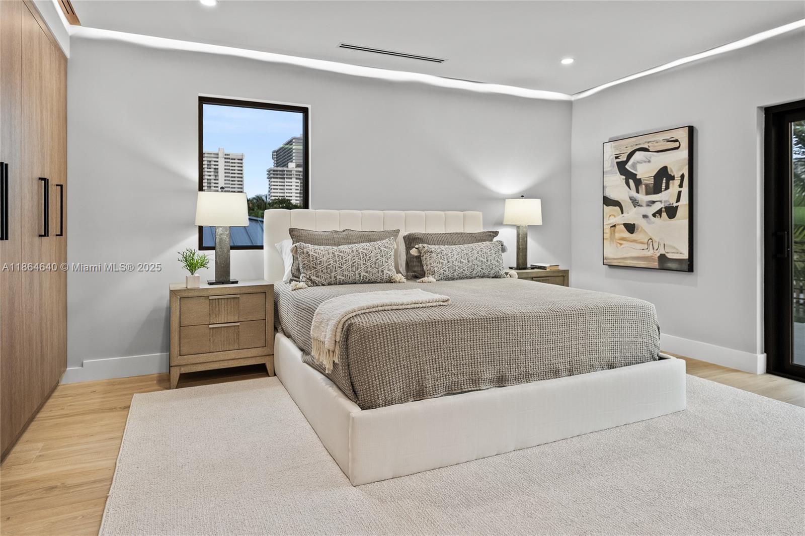 Fort Lauderdale, Florida, 33308, United States, 5 Bedrooms Bedrooms, ,4 BathroomsBathrooms,Residential,Active,1927651