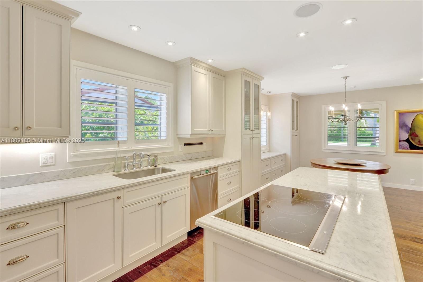 Coral Gables, Florida, 33134, United States, ,4 BathroomsBathrooms,Residential,Active,1828982